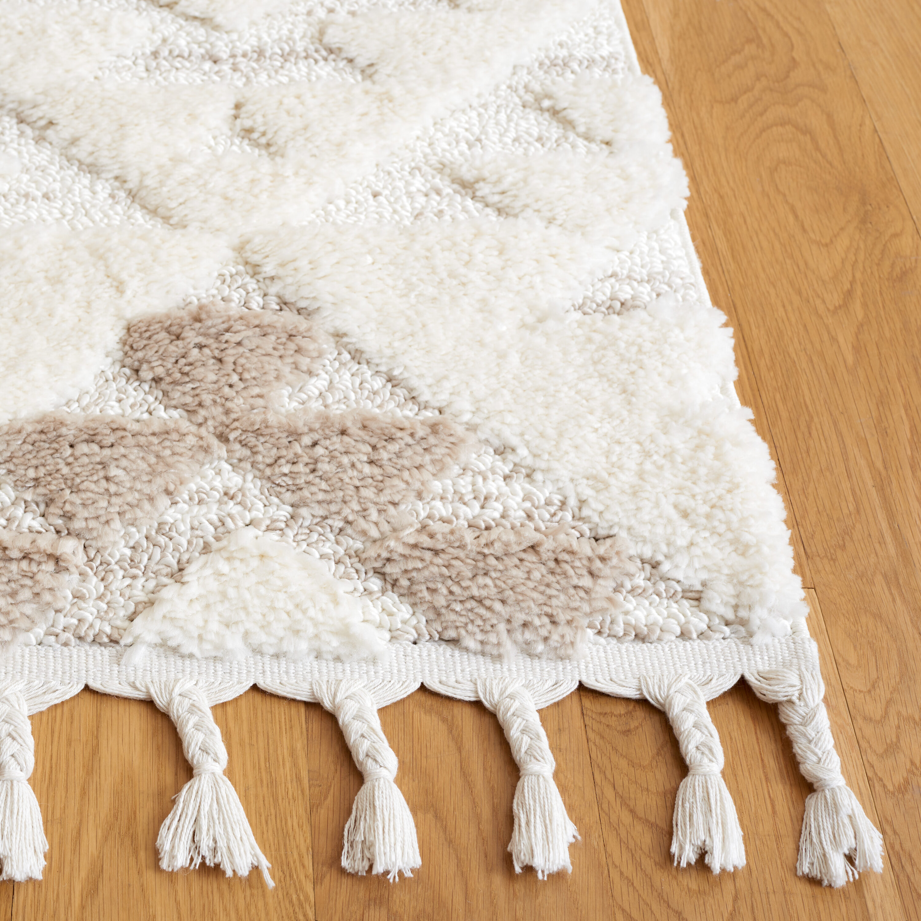 Safavieh MTS688B-7SQ rugs - View #2