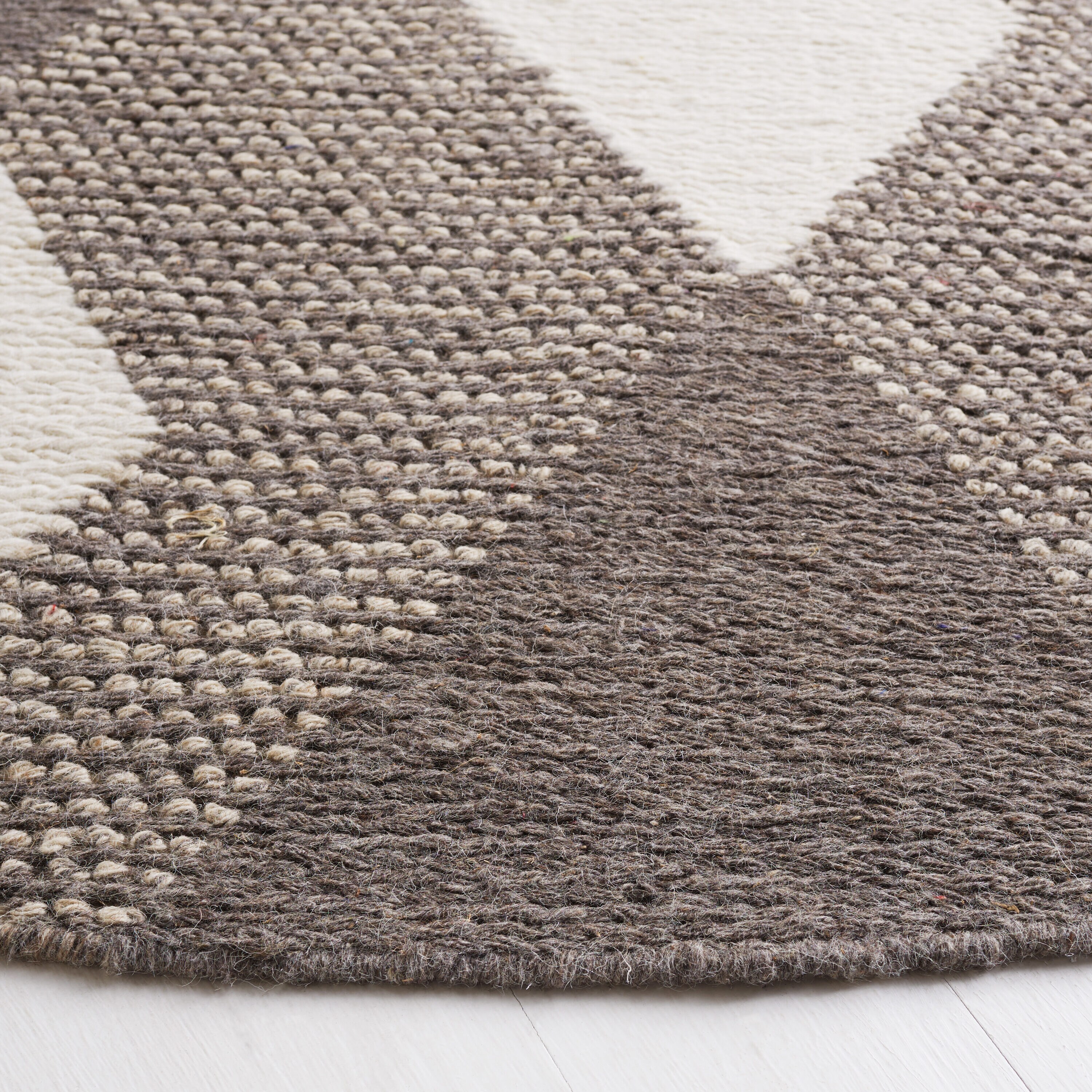 Safavieh NAT219B-6R rugs - View #3