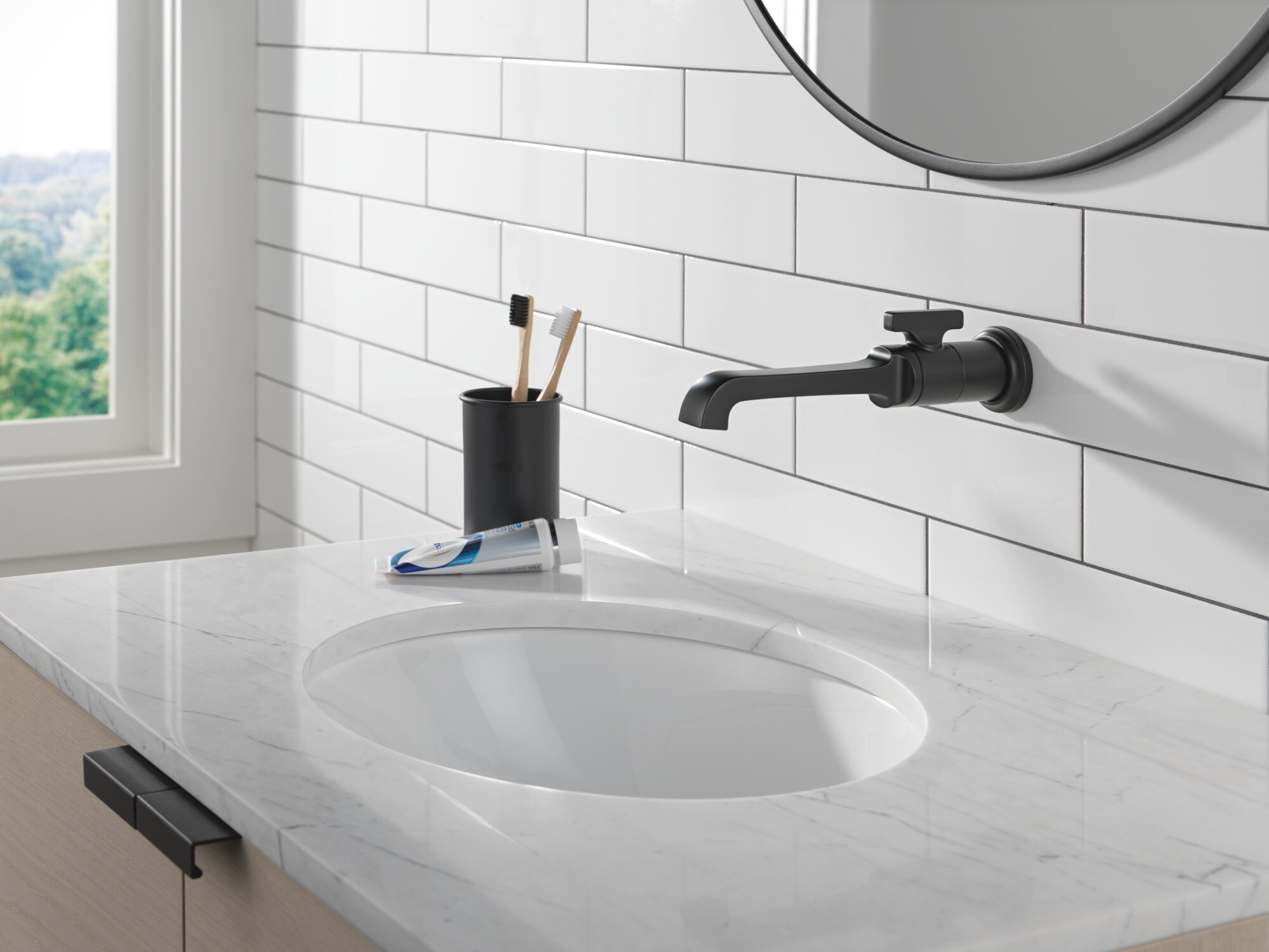 Delta T3589LF-BLWL Lavatory-Faucets - View #2