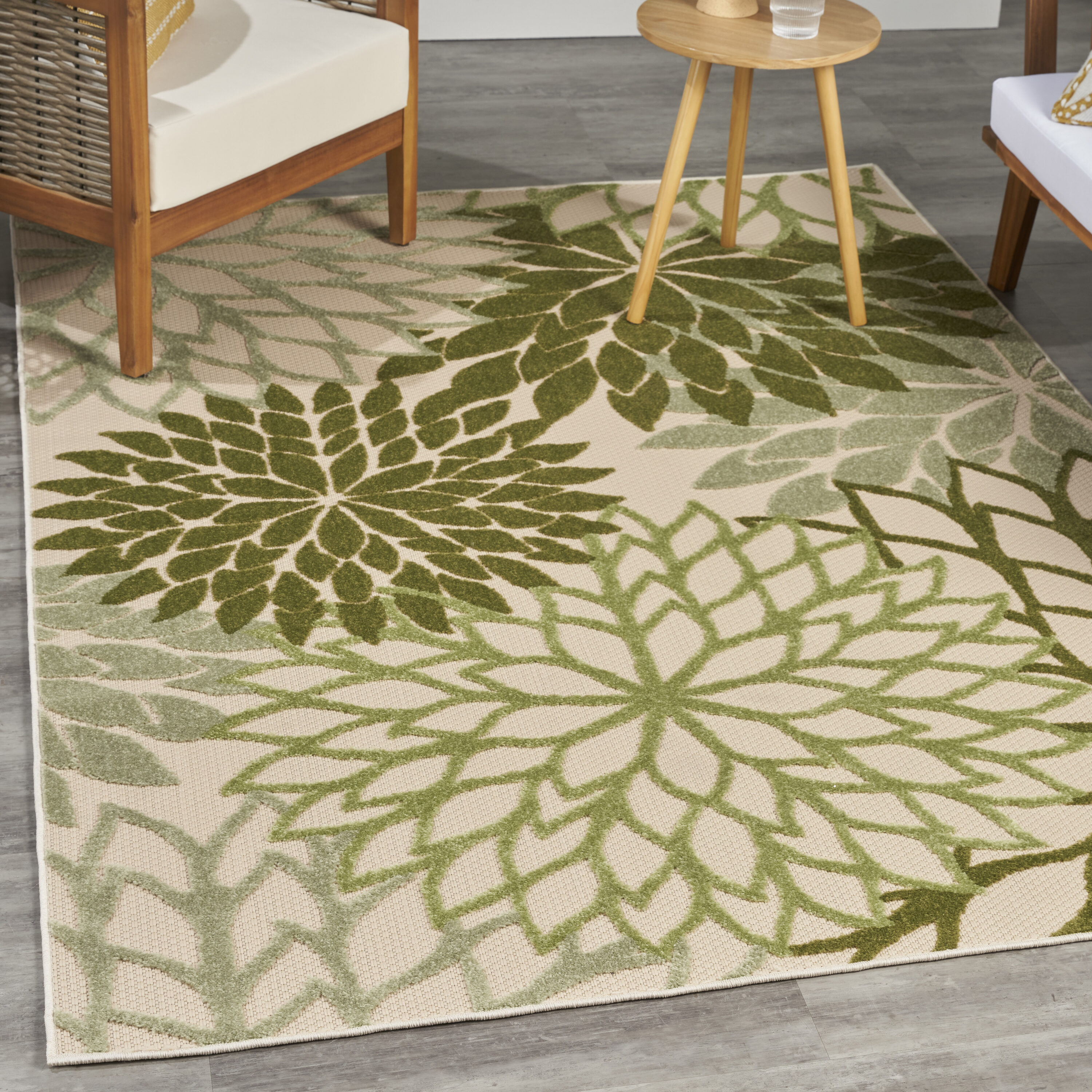 Nourison Home 099446952806 5 x 8 (ft) Loomed Polypropylene Ivory Green Rectangular Indoor/Outdoor Floral/Botanical Tropical Area rug