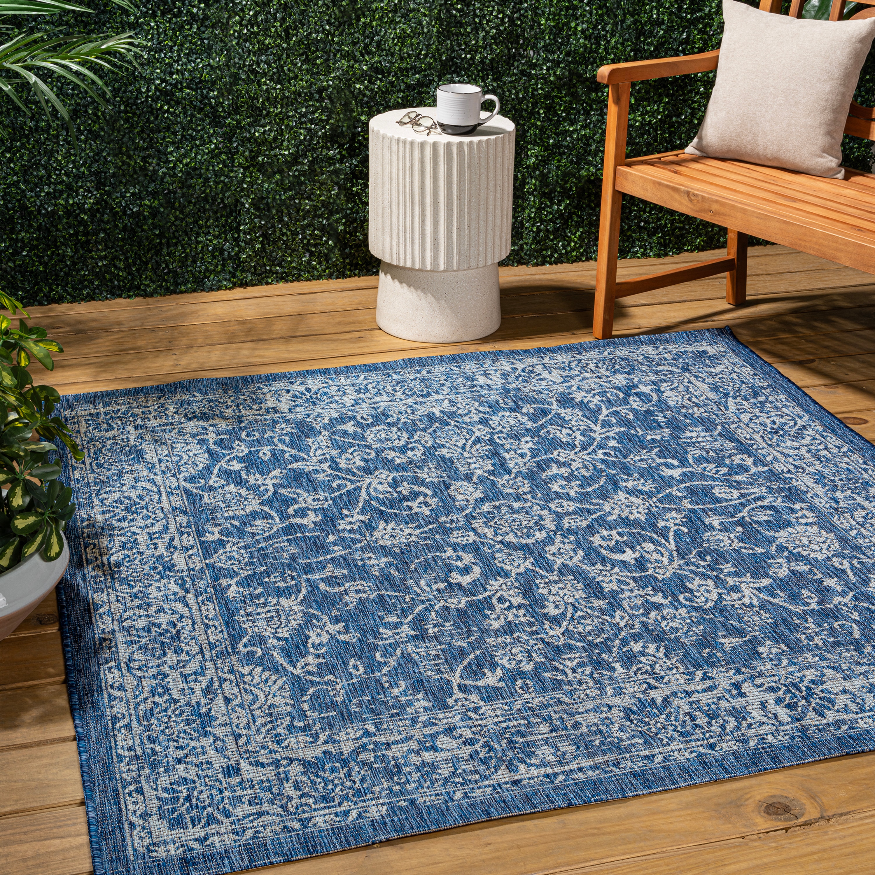 JONATHAN  Y SMB100B-5SQ SANTA MONICA Tela Bohemian Textured Weave Floral 5 x 5 (ft) Polypropylene Navy/Gray Square Indoor Medallion Bohemian/Eclectic Area rug