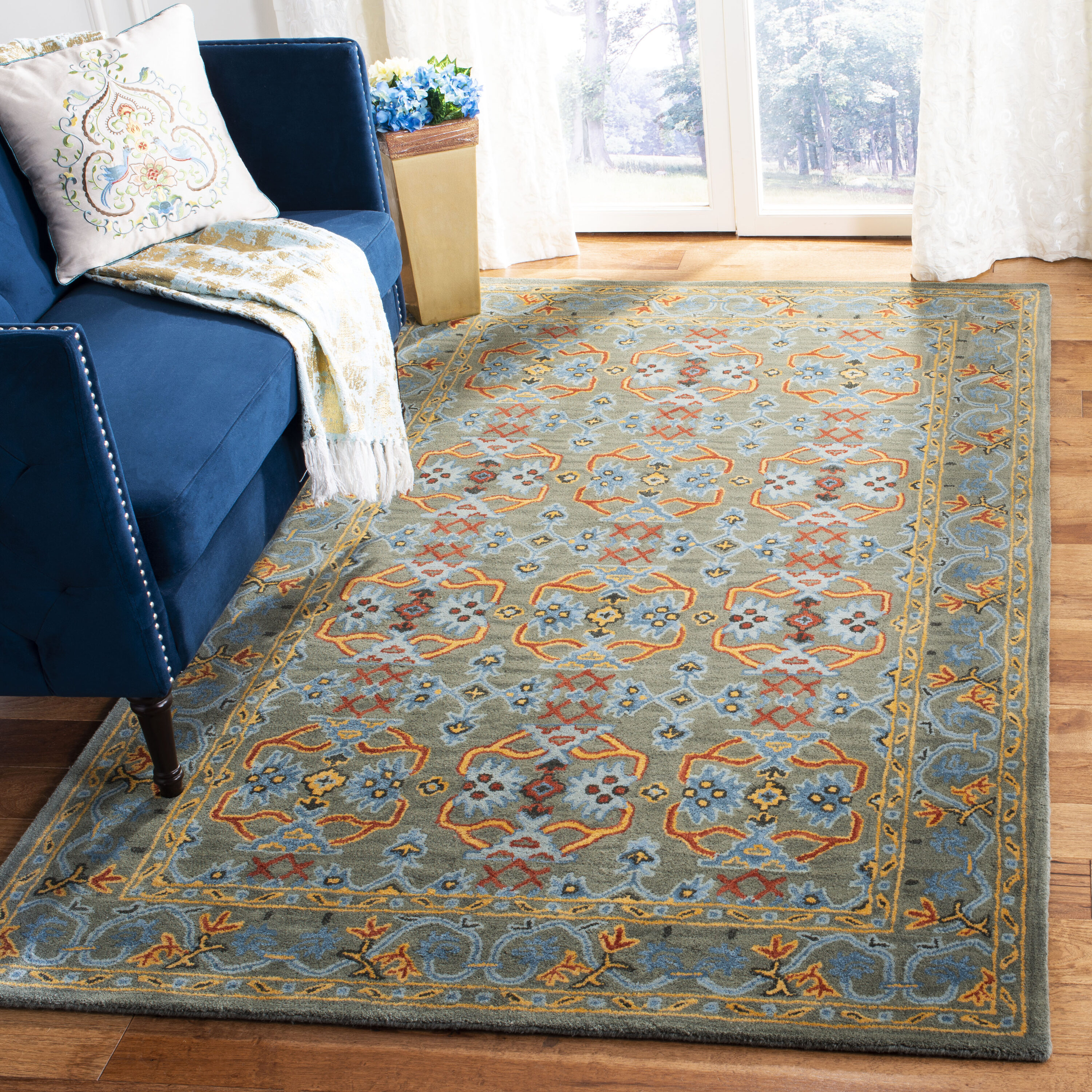 Heritage 741 Sage/Blue Traditional 4ft x 6ft Small Rectangle Rug