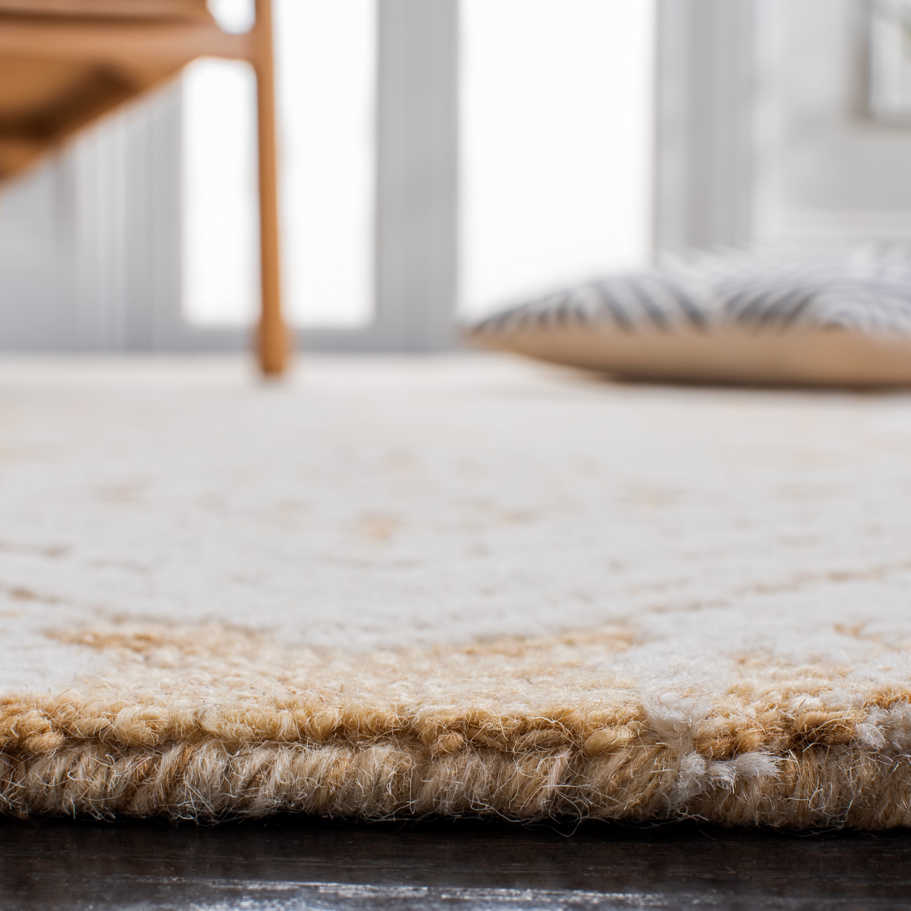 Safavieh MET987D-4 rugs - View #4