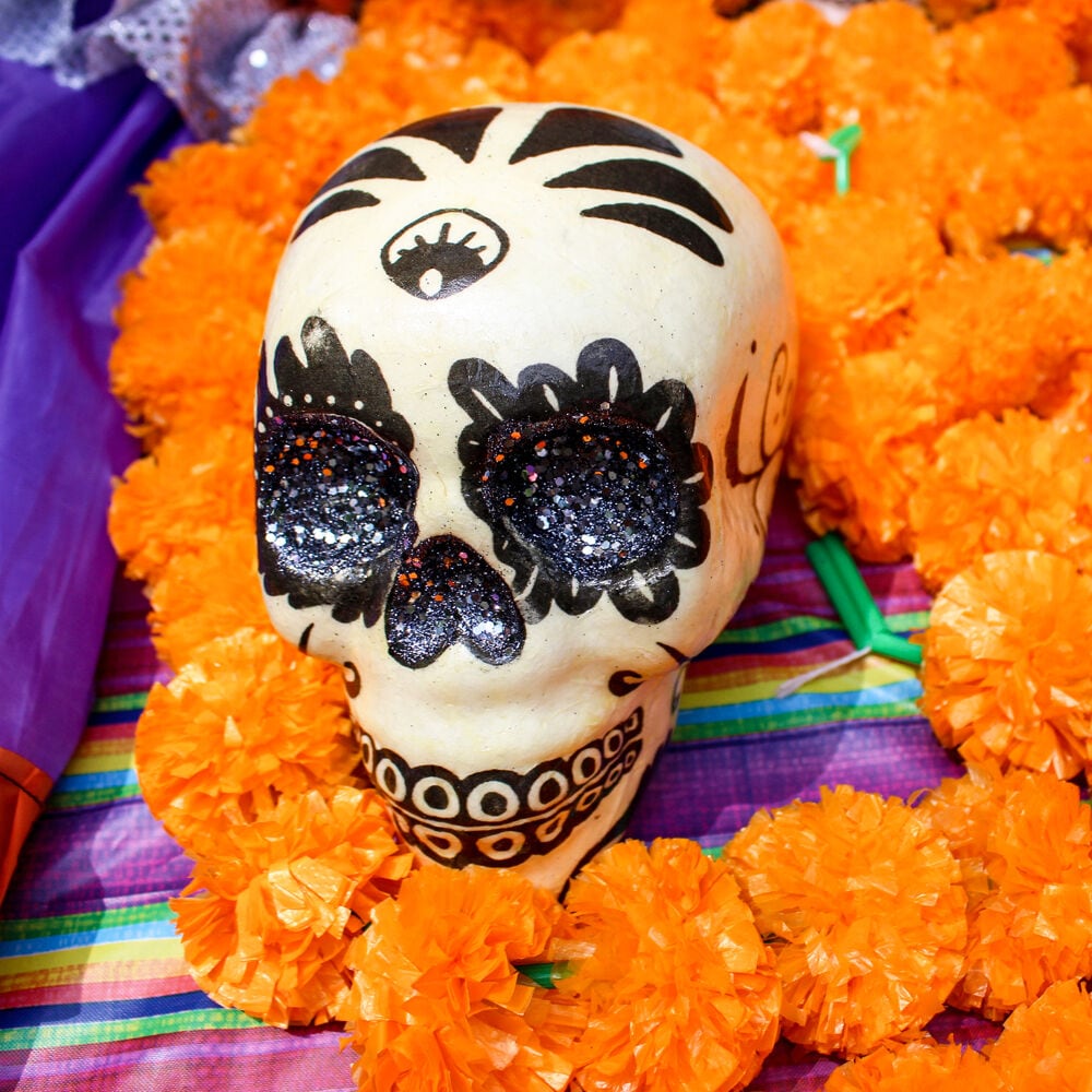 Haunted Hill Farm 5.5-In. Off-White Sugar-Skull Inspired Day of The Dead Decorative Skull with Black and Silver Accents, HHDODSKL-3S