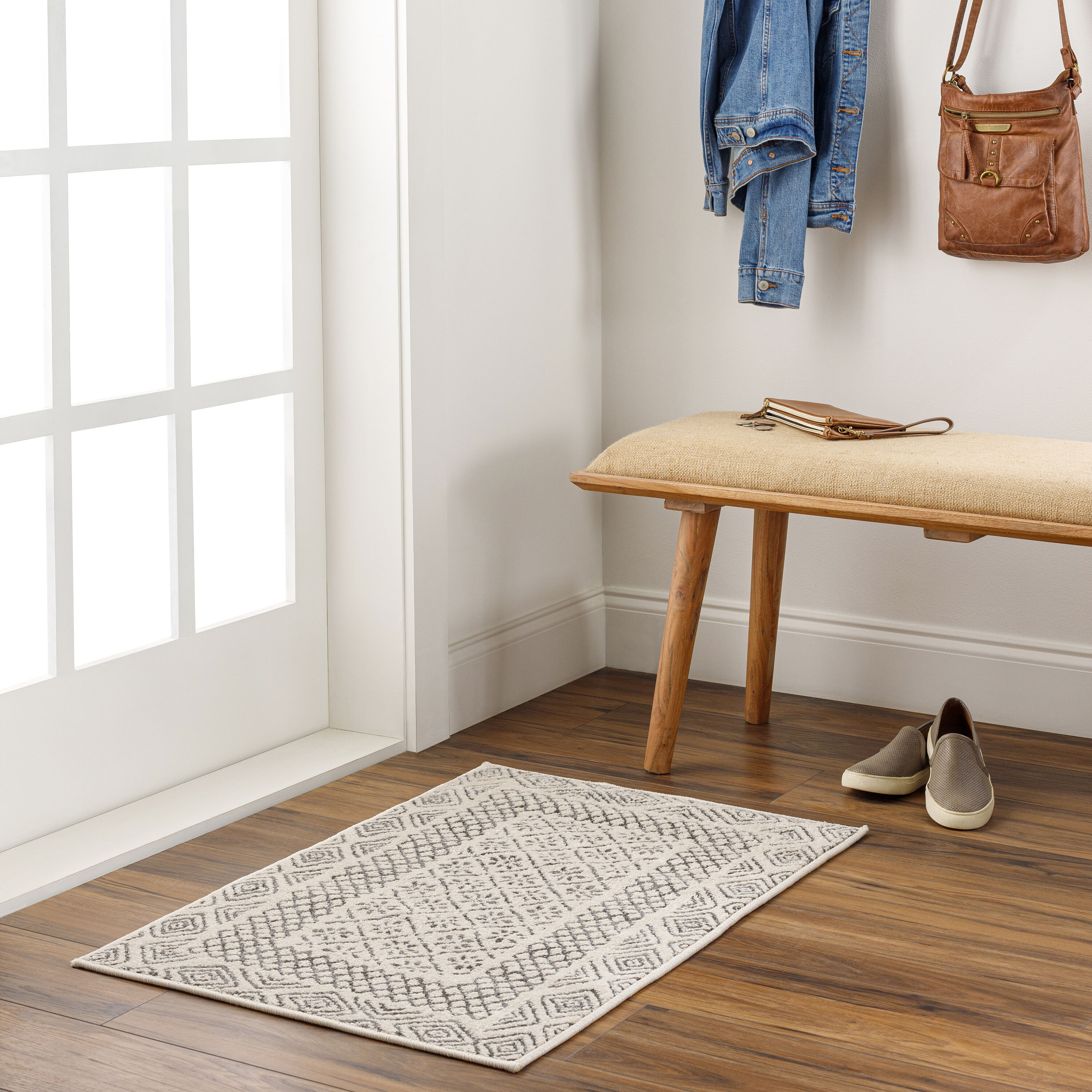 Livabliss BHR2321-23 Bahar 2 x 3 (ft) Polypropylene Beige Rectangular Indoor Border Farmhouse/Cottage Area rug