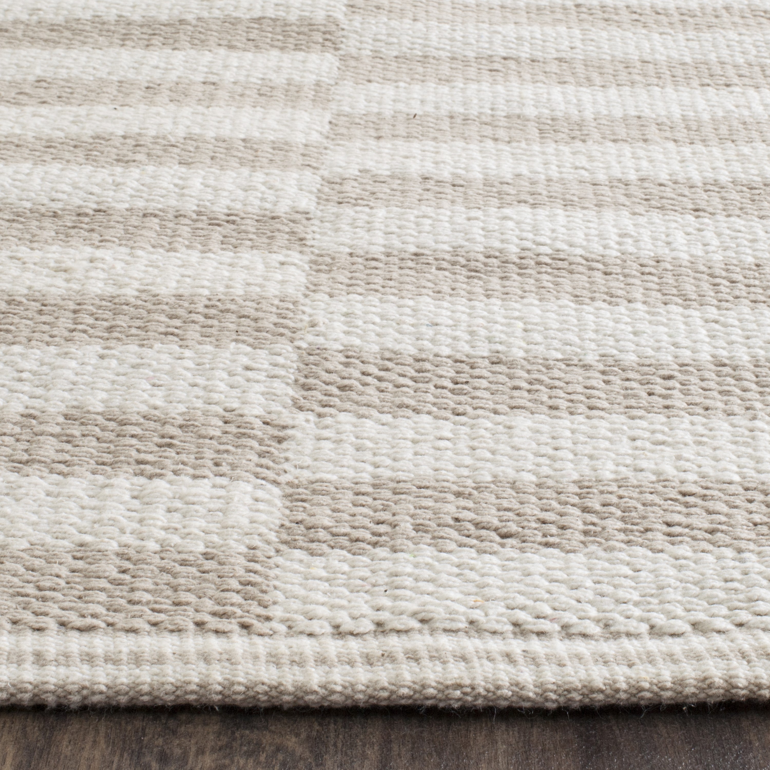 Safavieh MTK715E-24 rugs - View #3