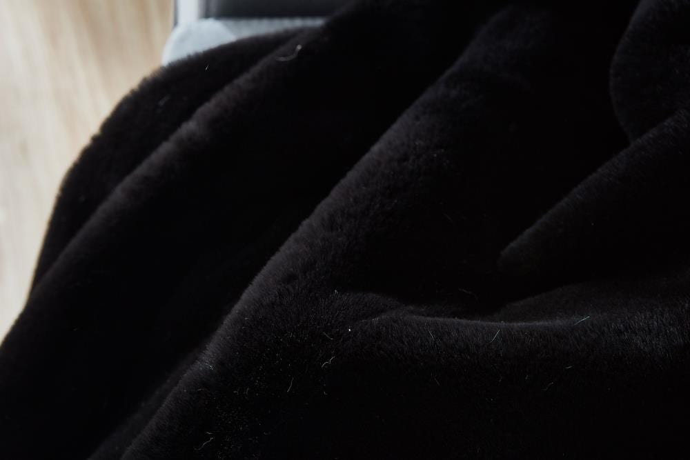 Amazing Rugs RSTBK5060 Blankets-And-Throws - View #3