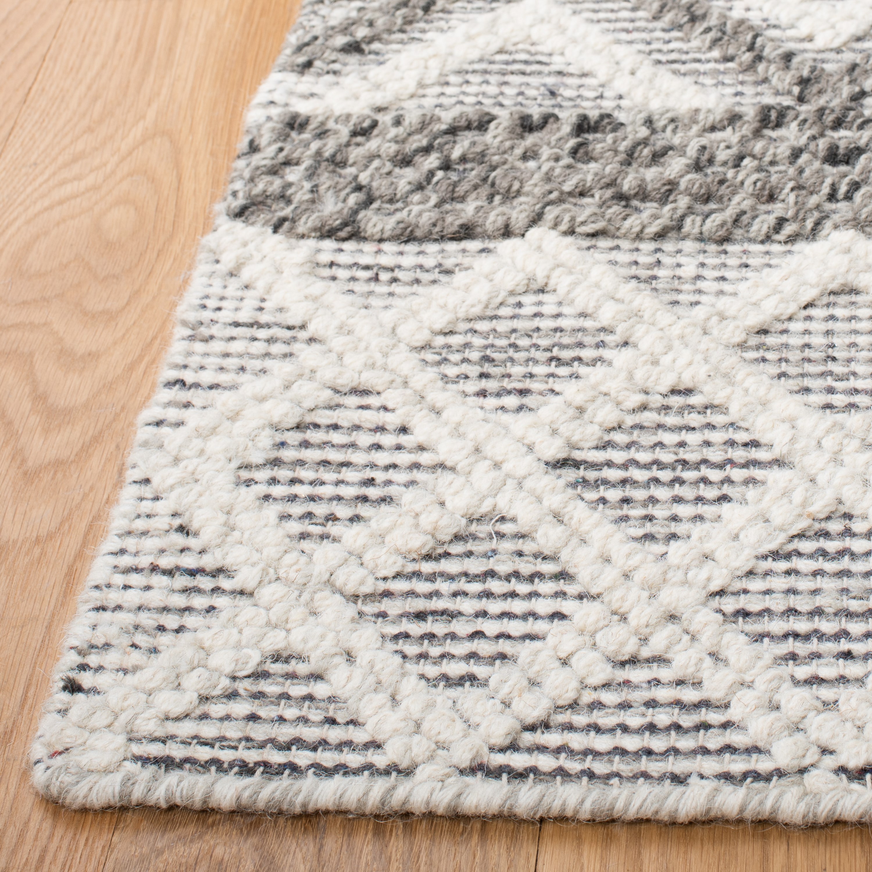 Safavieh VRM211H-8 rugs - View #3