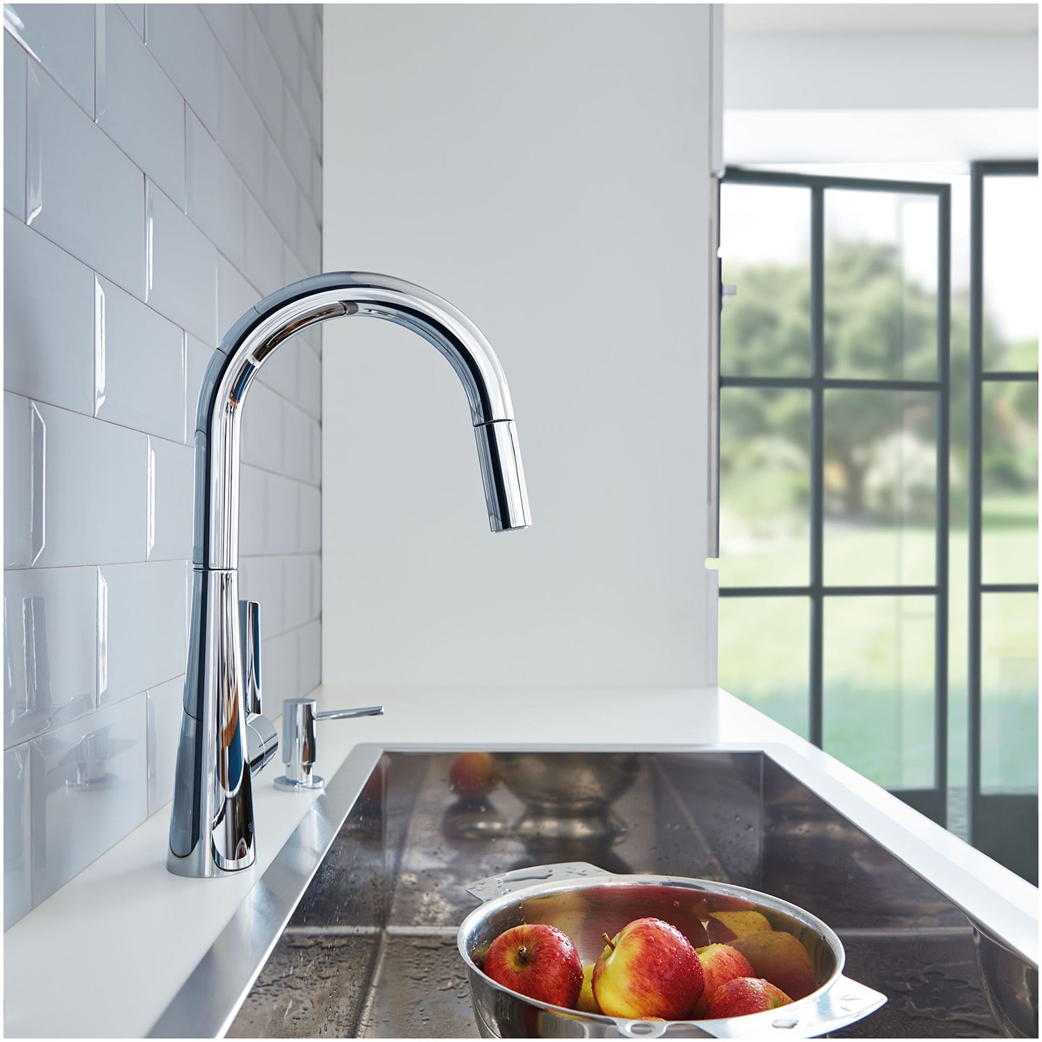 GROHE Zedra Supersteel Single Handle Pull Down Kitchen Faucet With   65885080 