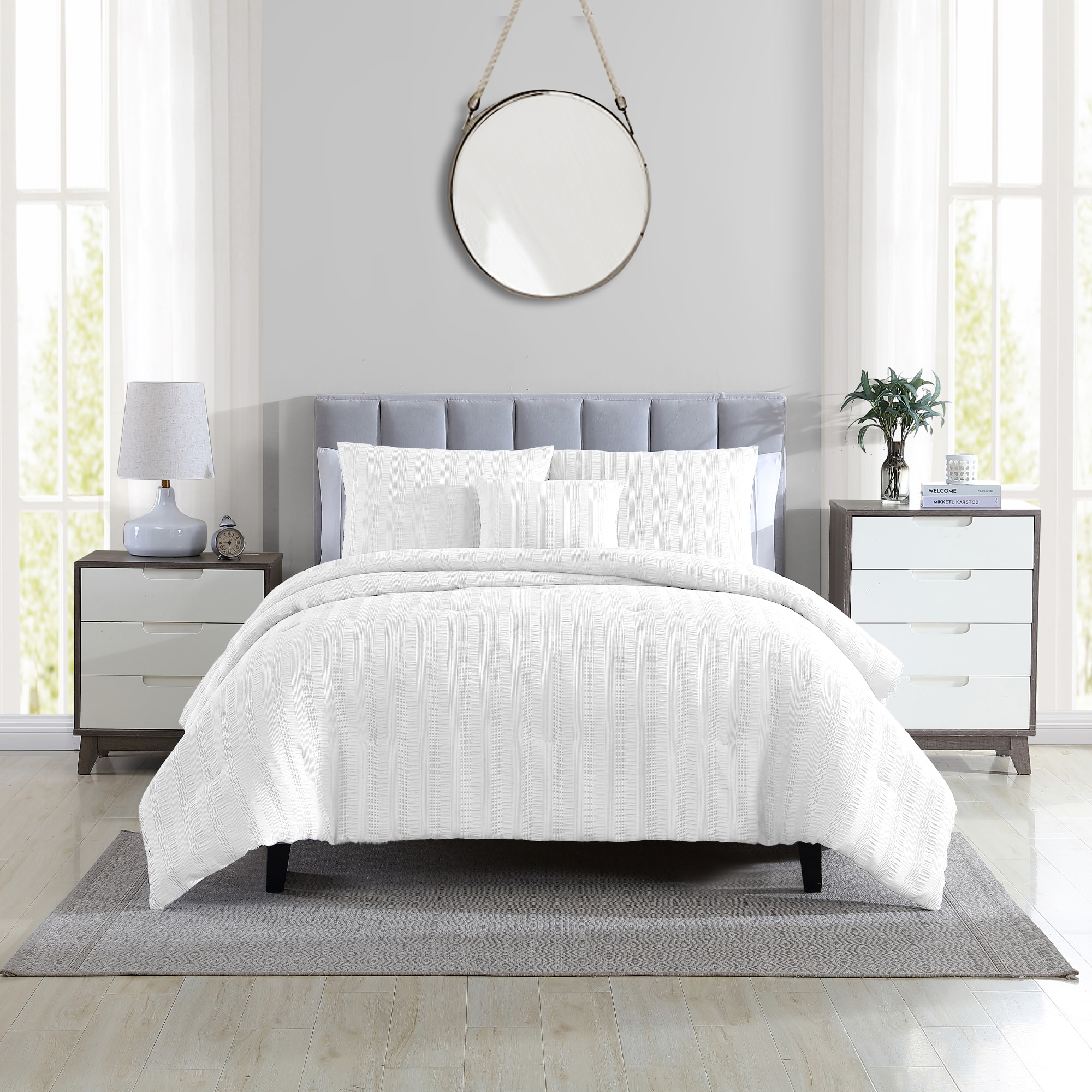 Modern Threads 4-Piece White King Comforter Set in the Bedding Sets ...