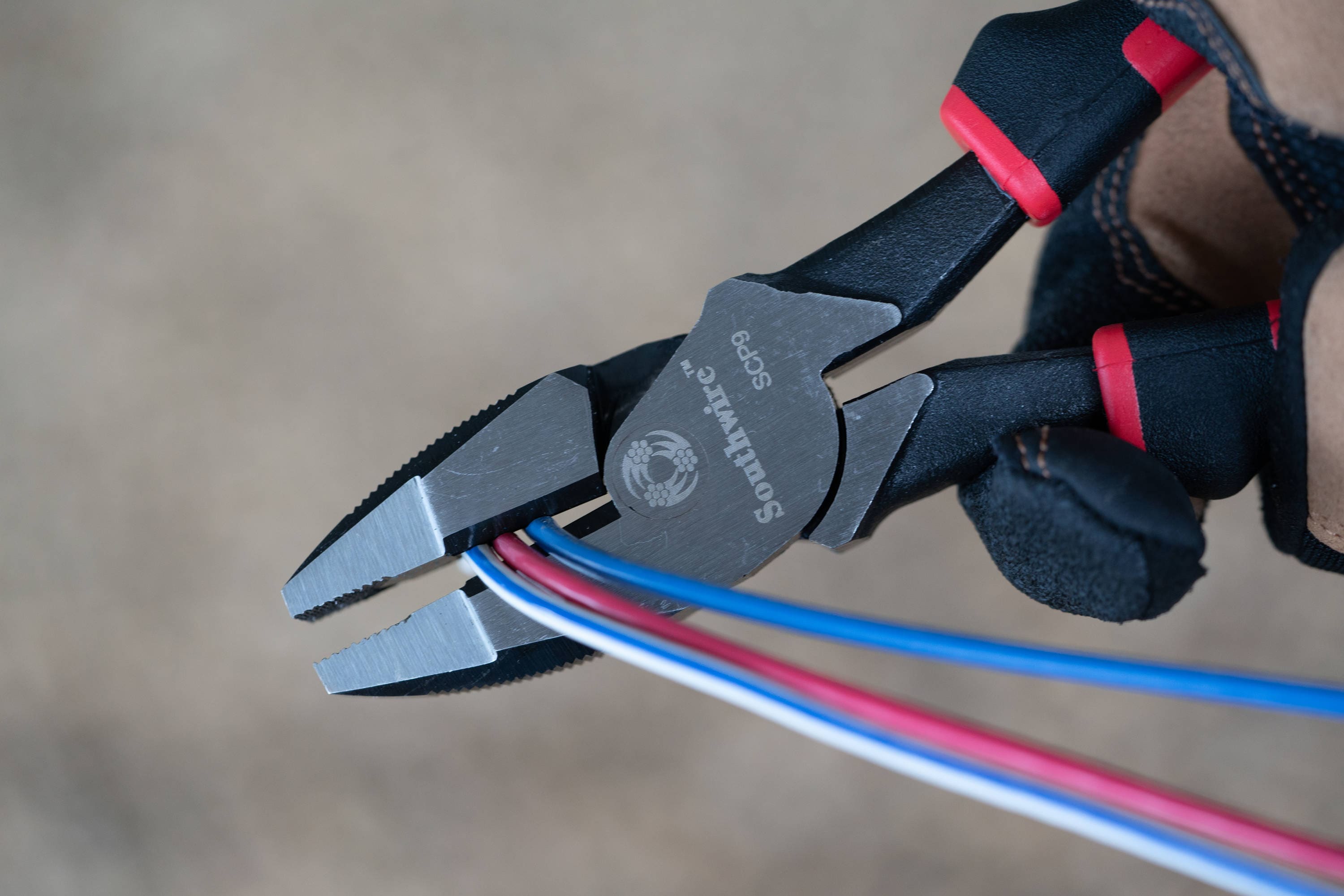 Southwire 58992940 sidecutters - View #3