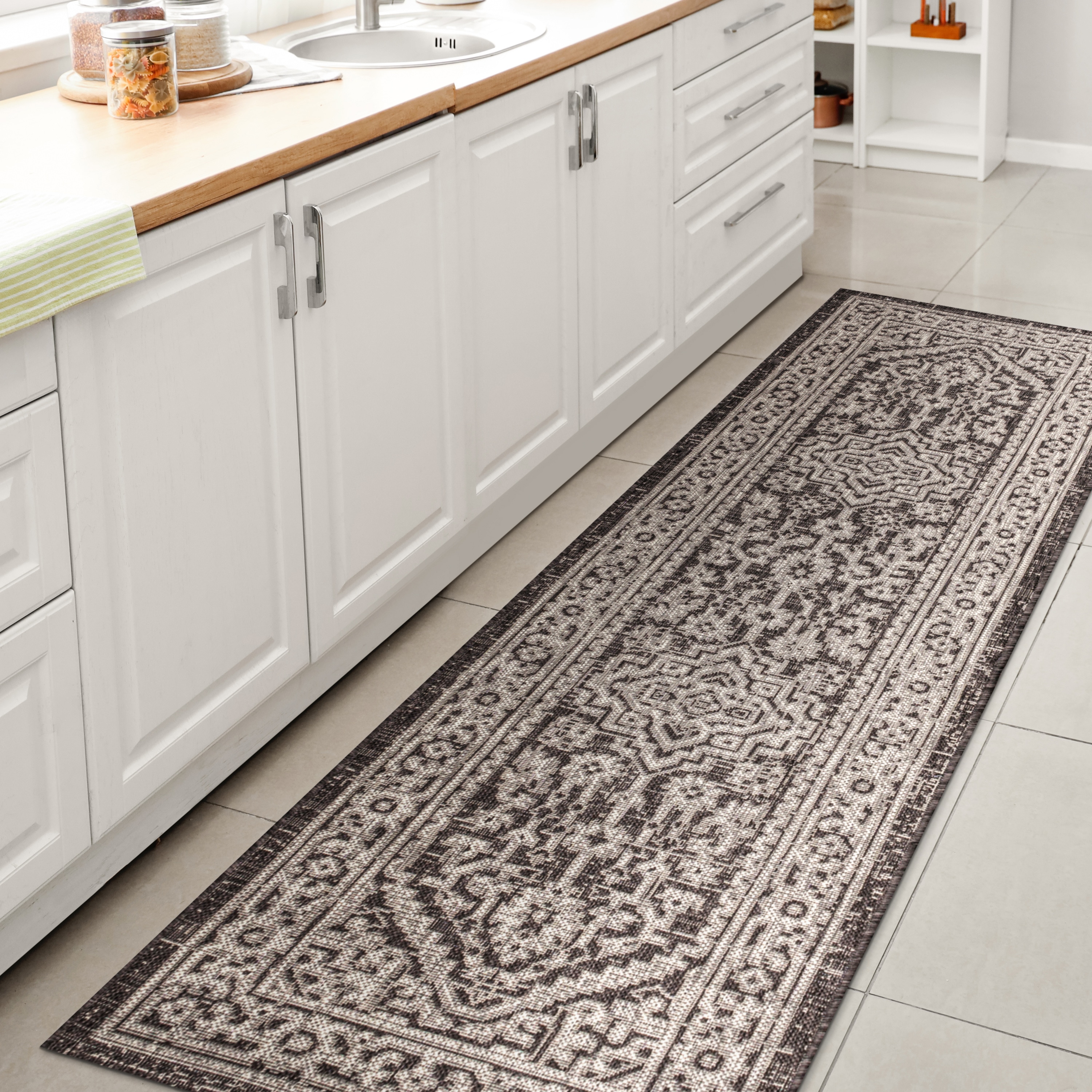 JONATHAN  Y SMB101D-210 Santa Monica Sinjuri Textured Weave 2 x 10 (ft) Loomed Polypropylene Gray/Black Rectangular Indoor/Outdoor Border Coastal Runner rug