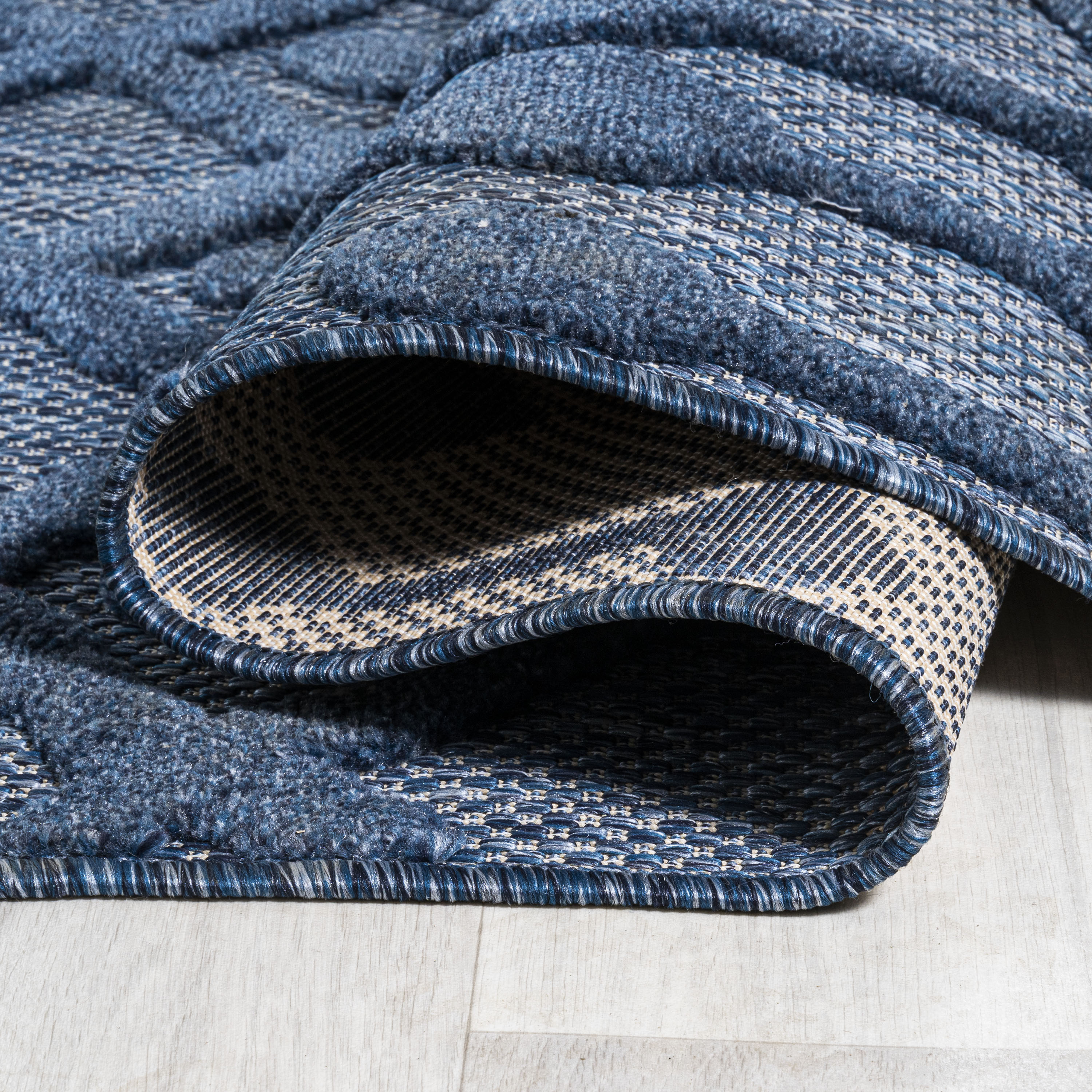 Navy Diamond Pattern Indoor/Outdoor Runner Rug