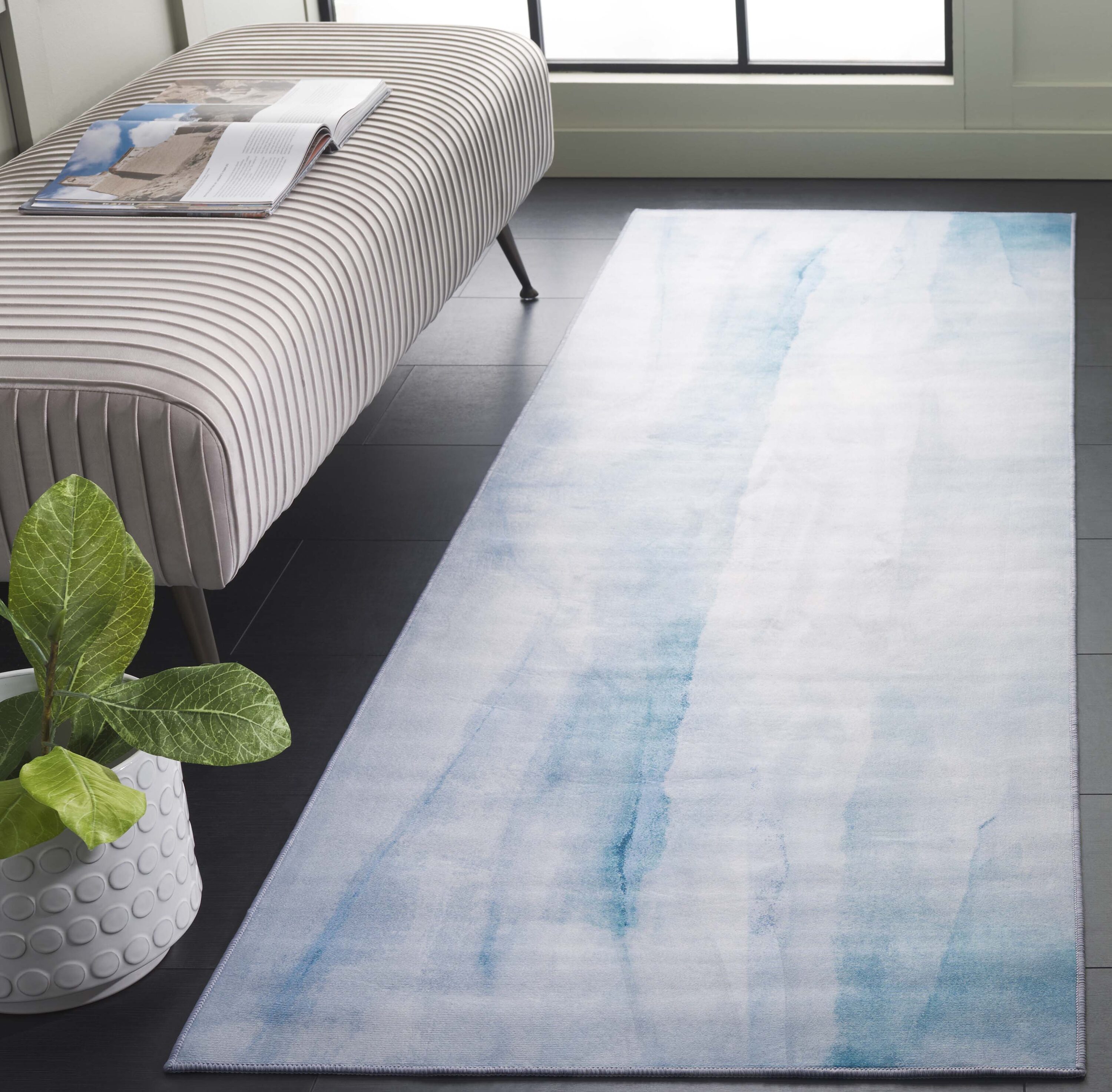 Tacoma 807A Ivory Blue  Machine Washable/Slip Resistant 2ft-6in x 8ft Contemporary Rug