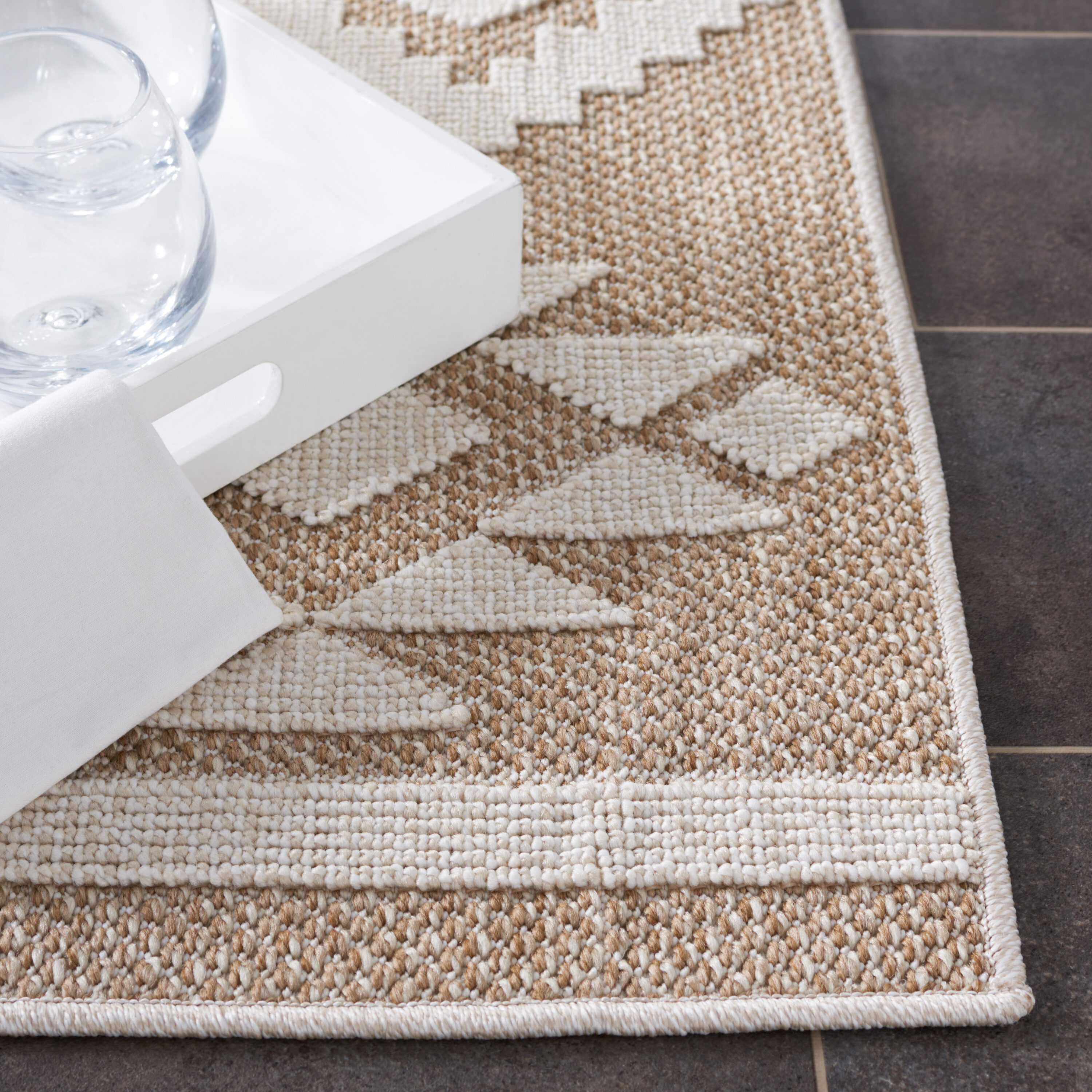 Safavieh GLB210C-28 rugs - View #5