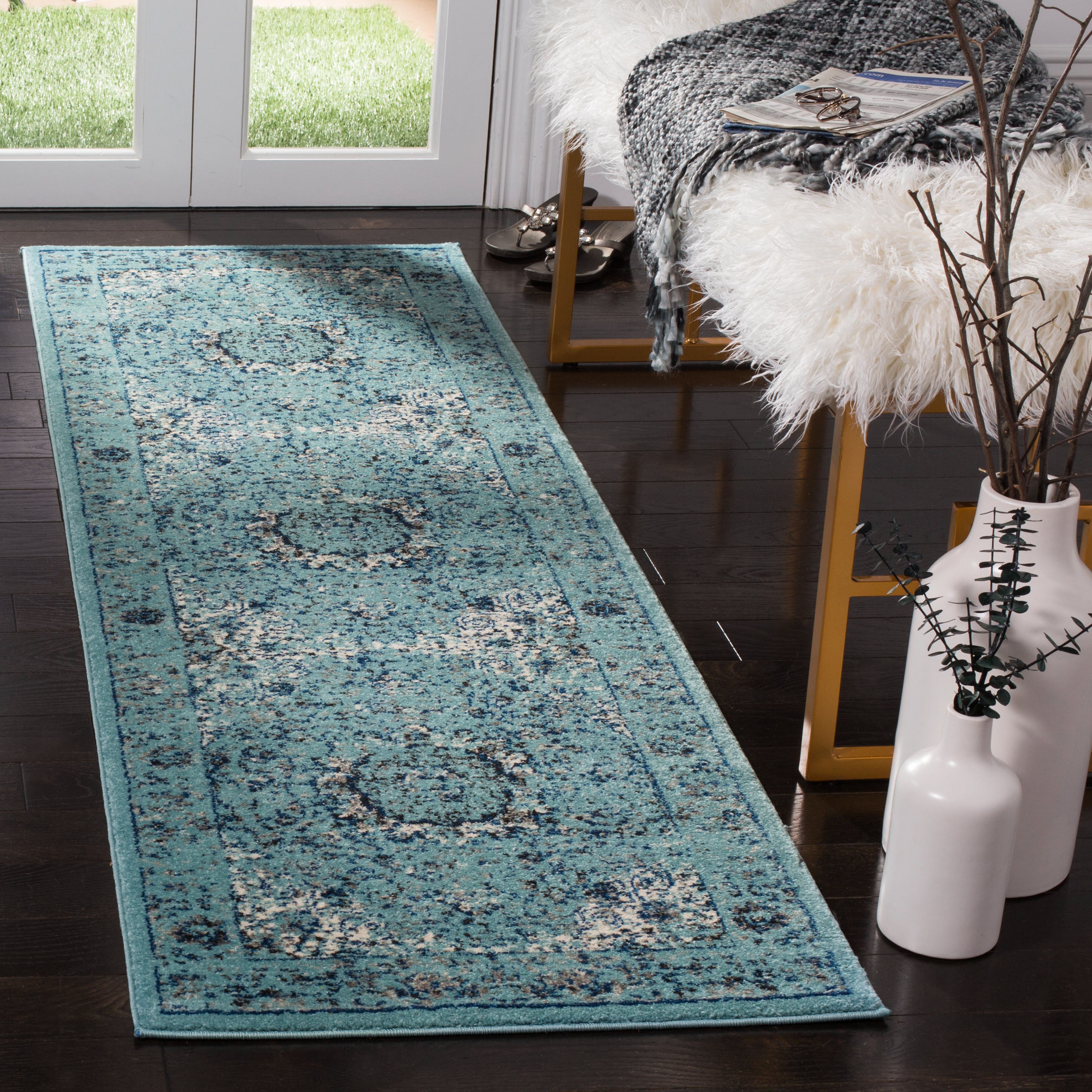 Safavieh EVK220E-27 Evoke Savoy 2 x 7 (ft) Loomed Synthetic Light Blue/Light Blue Rectangular Indoor Floral/Botanical Vintage Runner rug