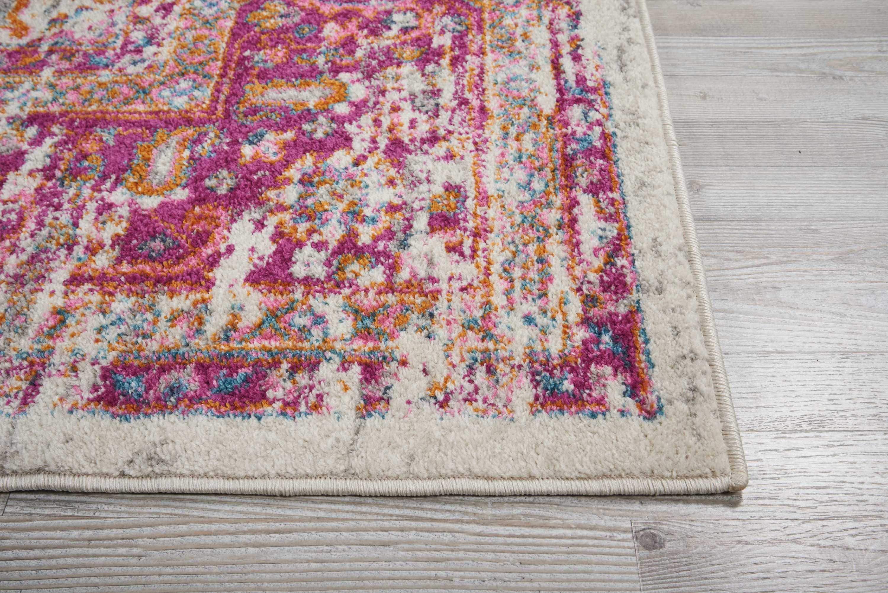 Ivory Elegance Synthetic 8' x 10' Reversible Geometric Rug
