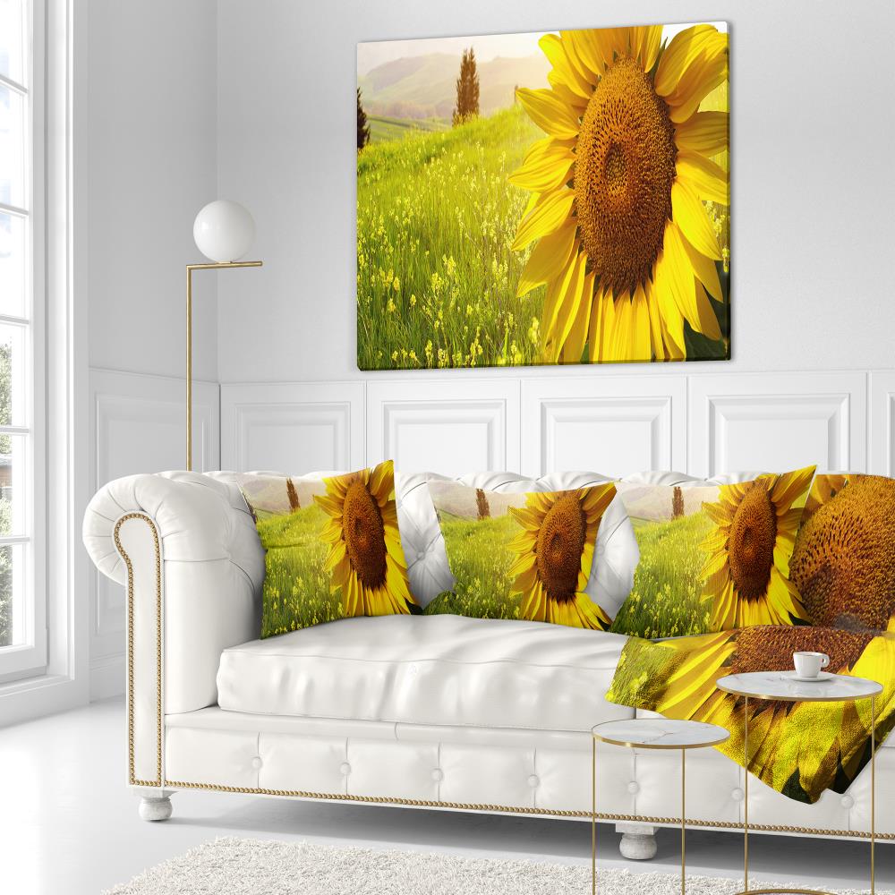 Designart CU9438-18-18 Accent-Pillows - View #3