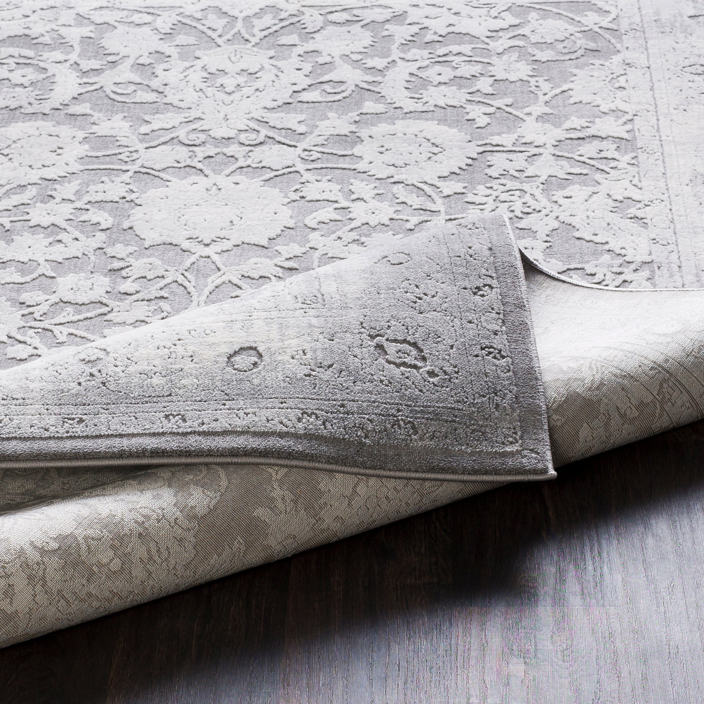 Reversible Easy-Care Stain-Resistant Synthetic Area Rug in Soft Gray