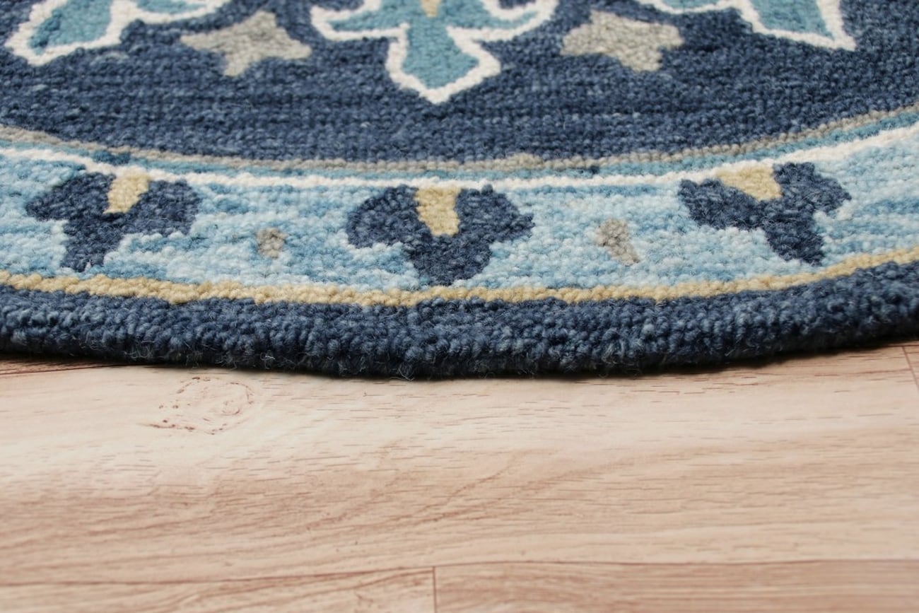 Homeroots 7 ft. Round Blue Bordered Motif Area Rug