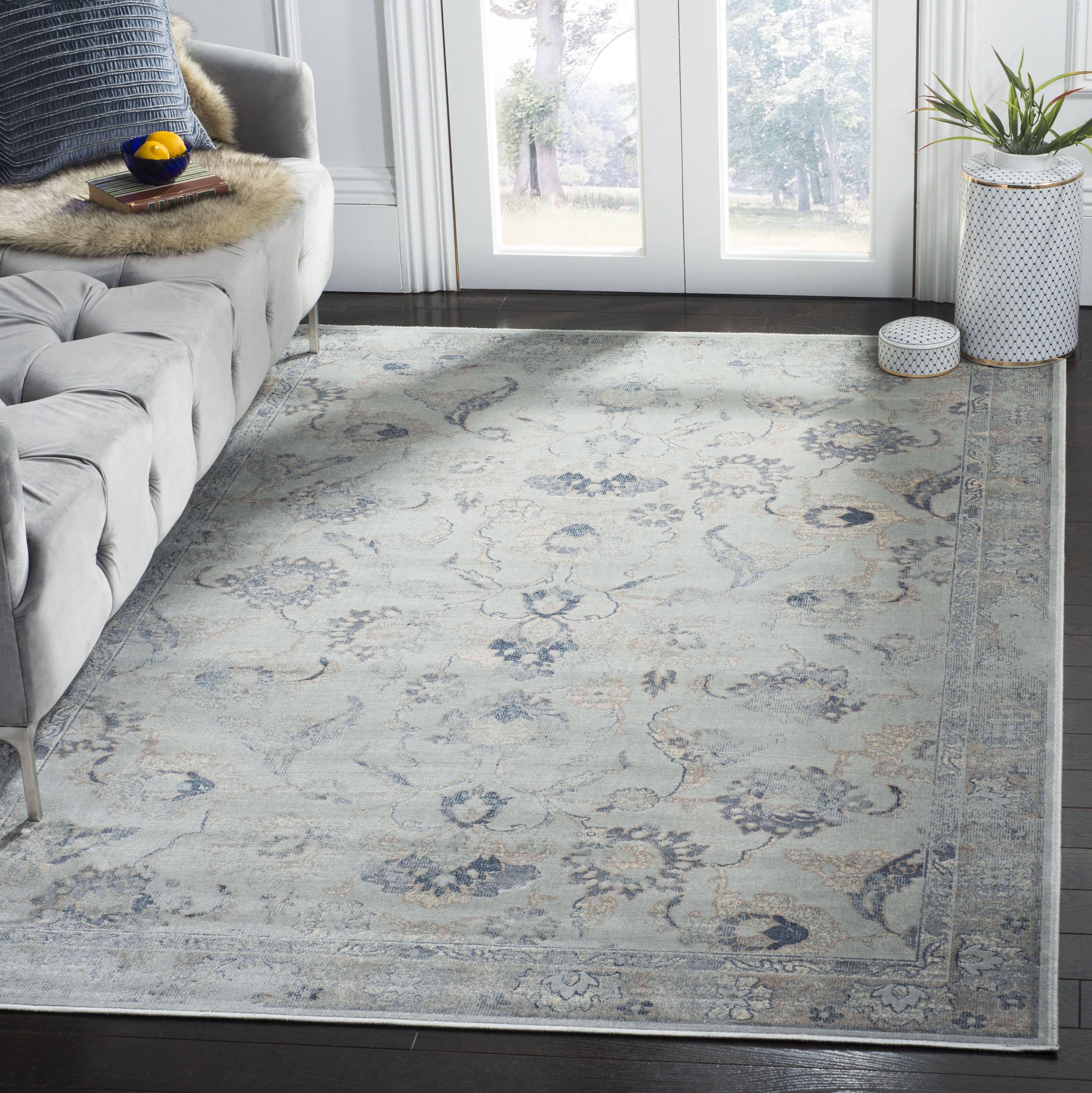 Safavieh VTG115-7661-3 Vintage Bruge 3 x 6 (ft) Loomed Synthetic Light Blue Rectangular Indoor Distressed/Overdyed Vintage Throw rug