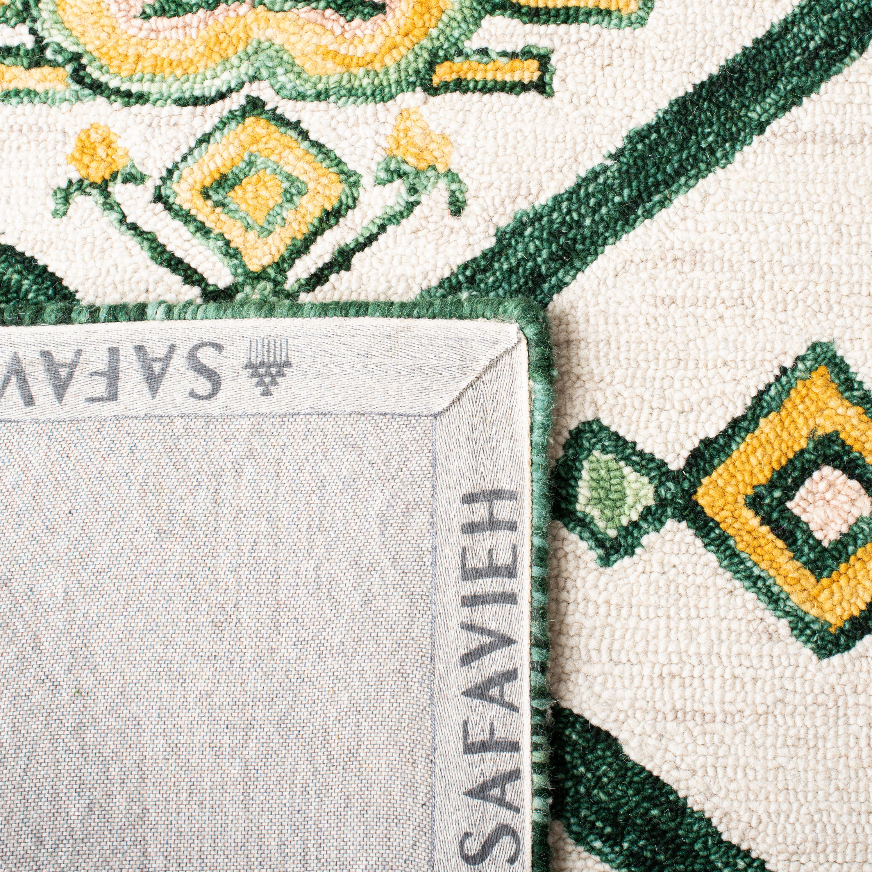 Safavieh APN703C-4 rugs - View #4