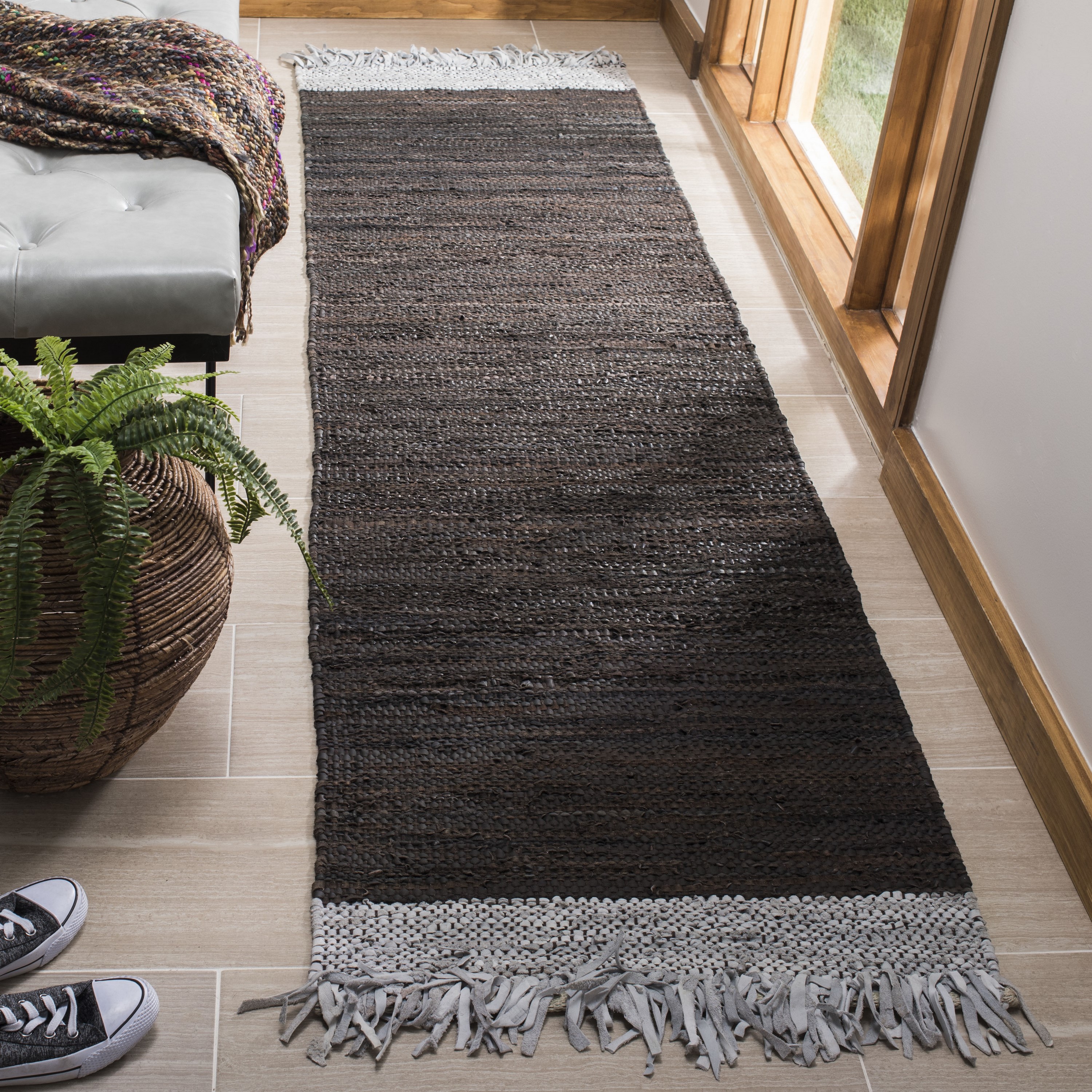 Safavieh VTL310B-29 Vintage Leather Teton 2 x 9 (ft) Leather Light Gray/Dark Brown Rectangular Indoor Coastal Runner rug