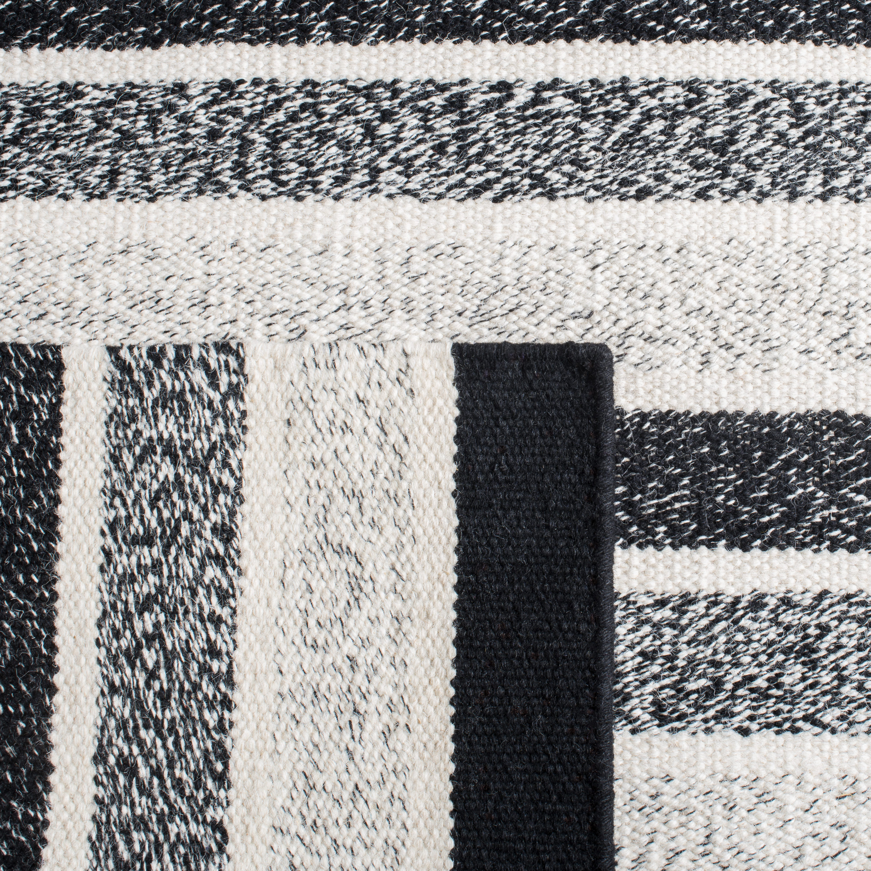 Safavieh KLM151A-5 rugs - View #4