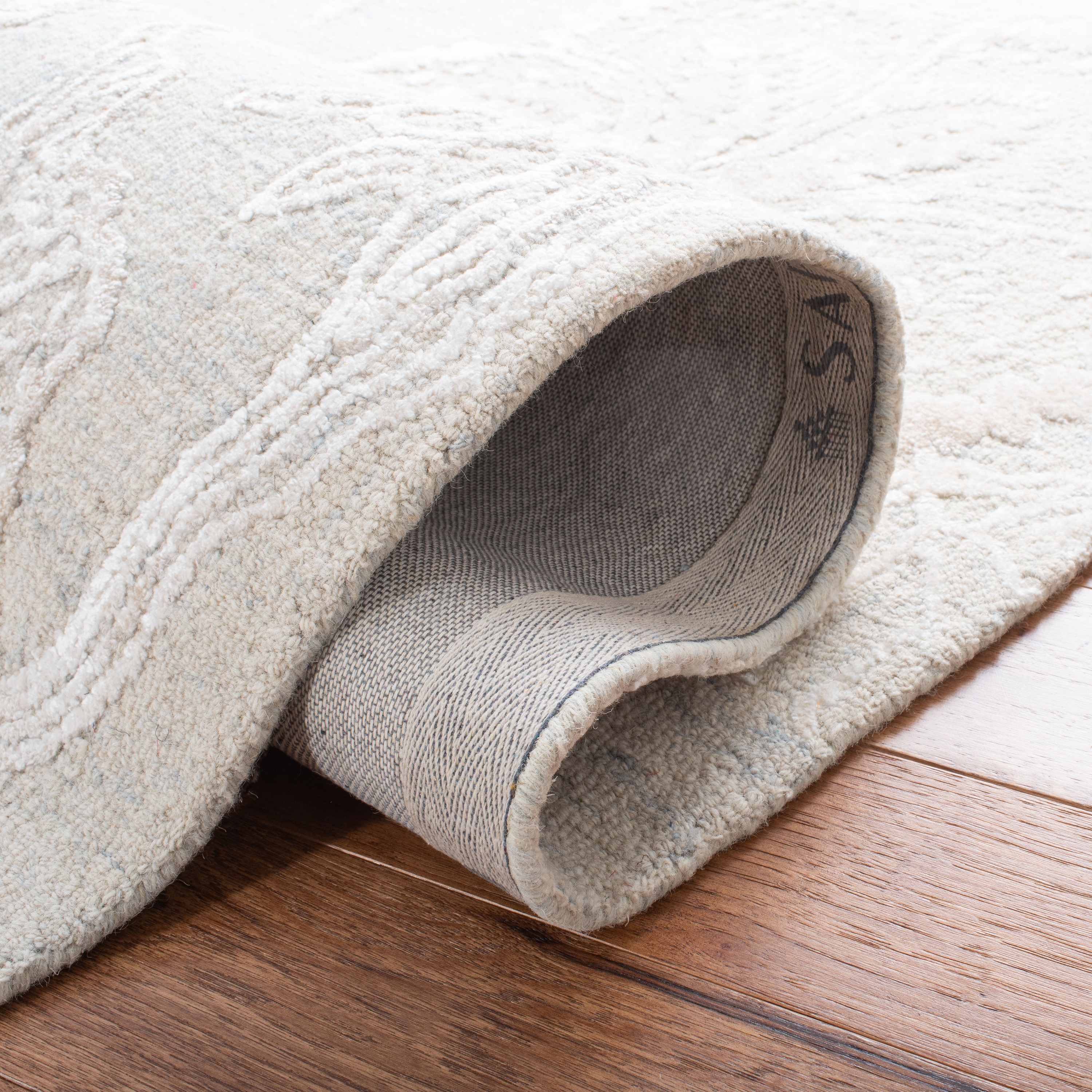Light Blue Hand-Tufted Wool and Viscose 8' x 10' Area Rug
