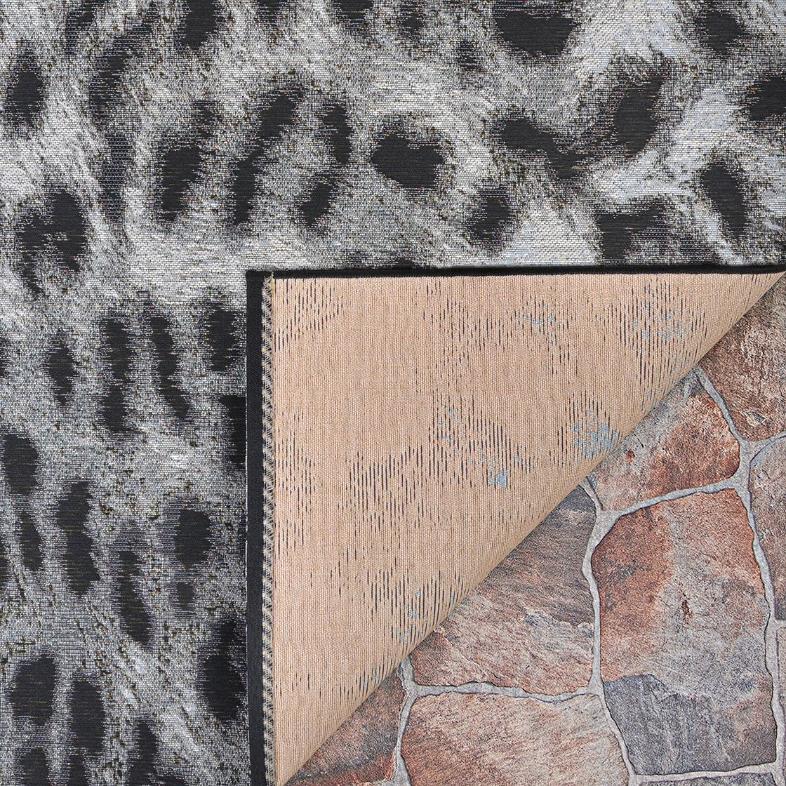 Dolce Ivory-Charcoal 2'3" x 3'11" Reversible Indoor/Outdoor Rug