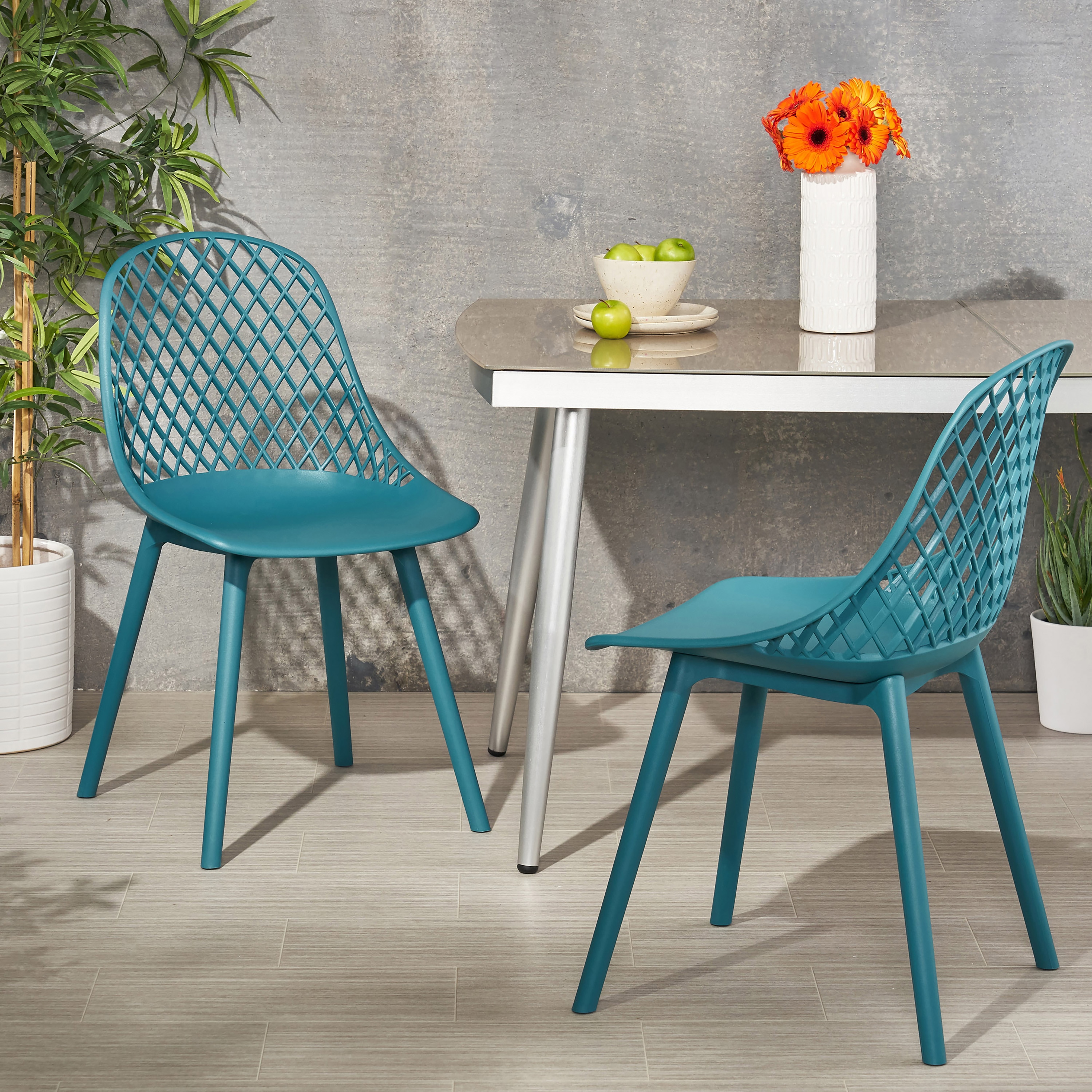 ModernLuxe L-69070.00GRN LILY CHAIR Set of 2 Green Polyethylene Frame Stationary Conversation Chair with Solid Seat