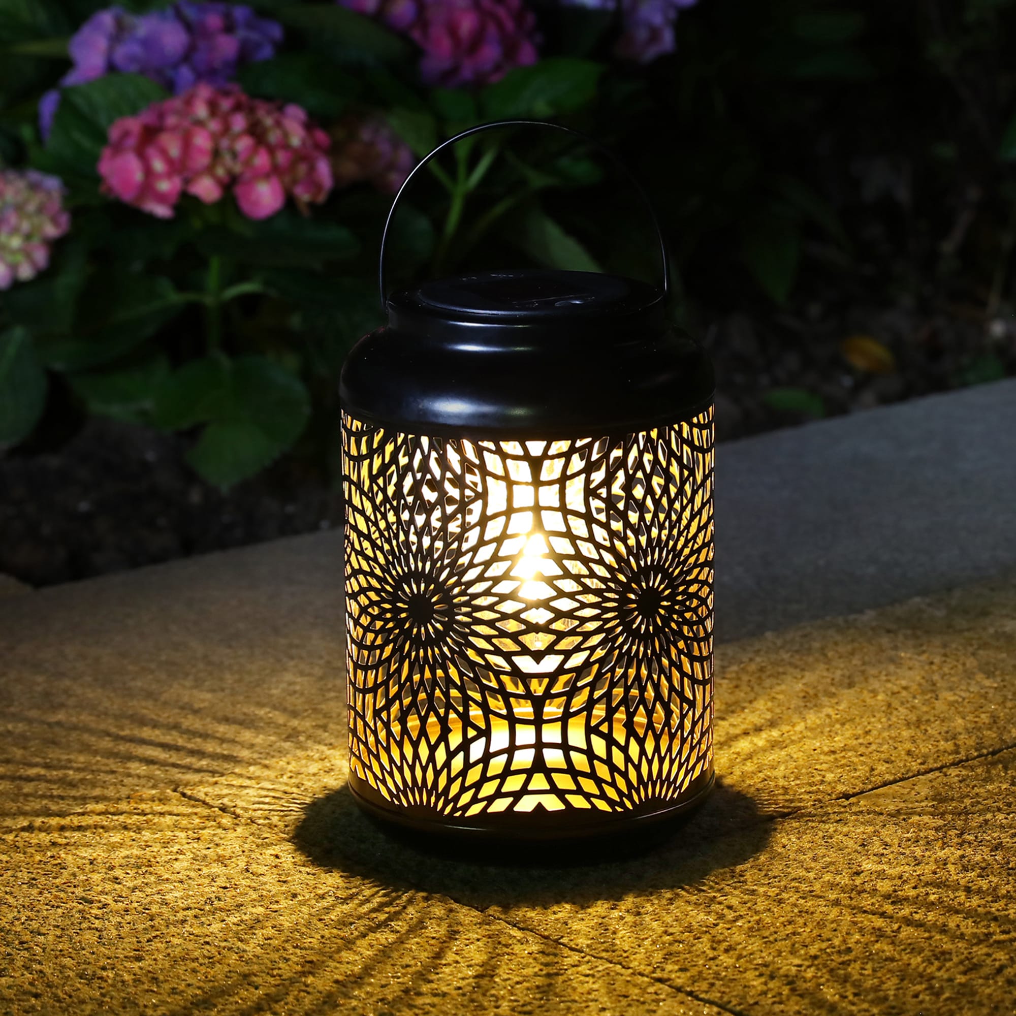 Glitzhome 6-in X 8.75-in Black Metal Solar Outdoor Decorative Lantern 