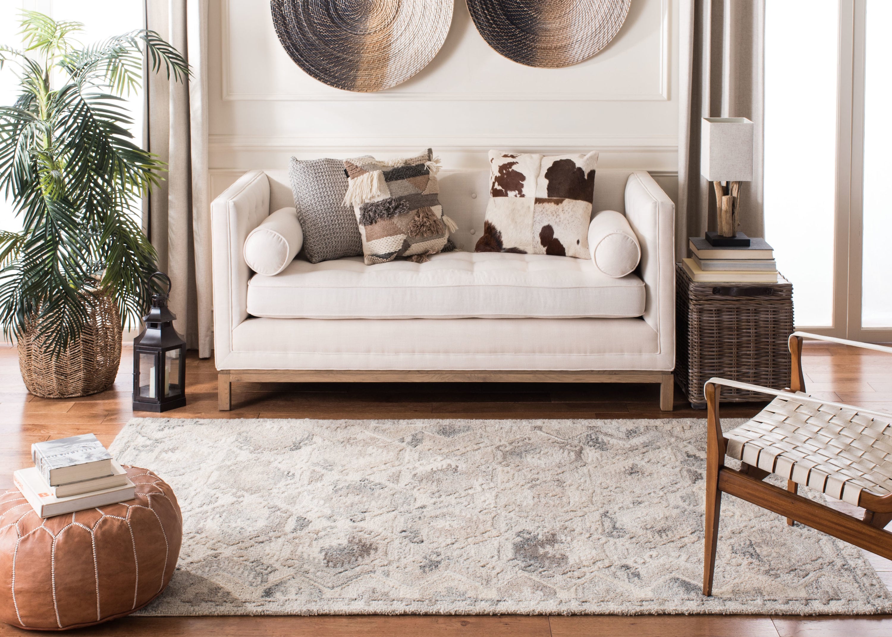 Handmade Gray Wool 4' x 6' Tufted Area Rug