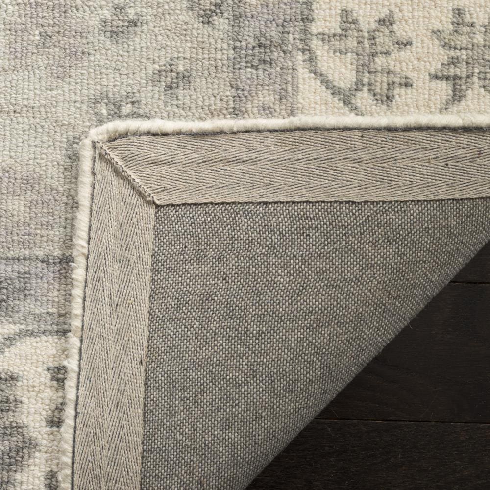 Ivory and Silver Tufted Wool Rectangular Area Rug, 3' x 5'