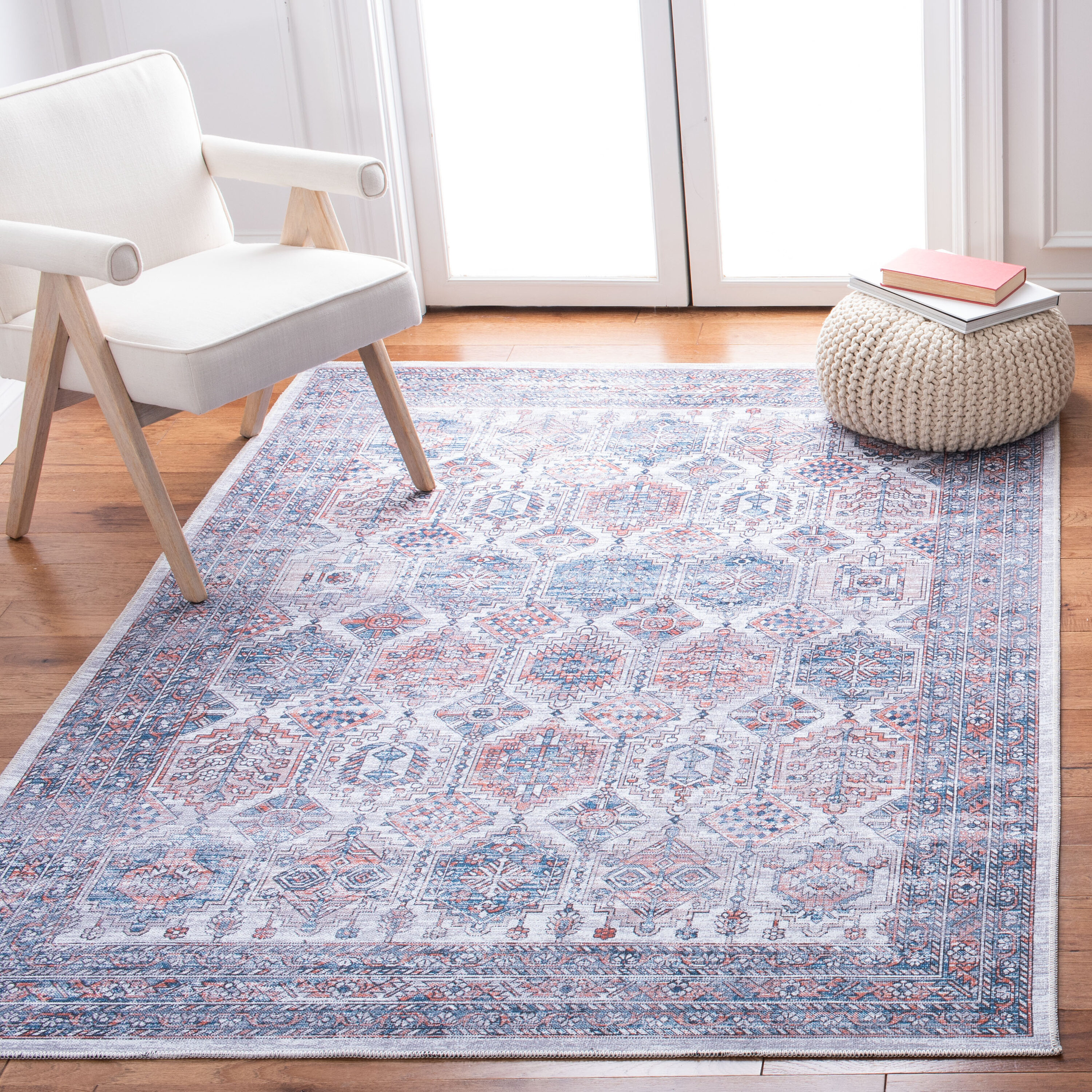 Serapi Ivory and Rust Rectangular Viscose Area Rug, 4' x 6'
