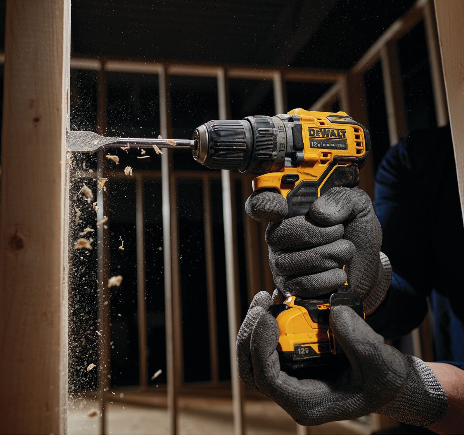 DEWALT 20-volt Max 1/2-in Brushless Cordless Drill (2-Batteries Included,  Charger Included and Hard Case included) in the Drills department at