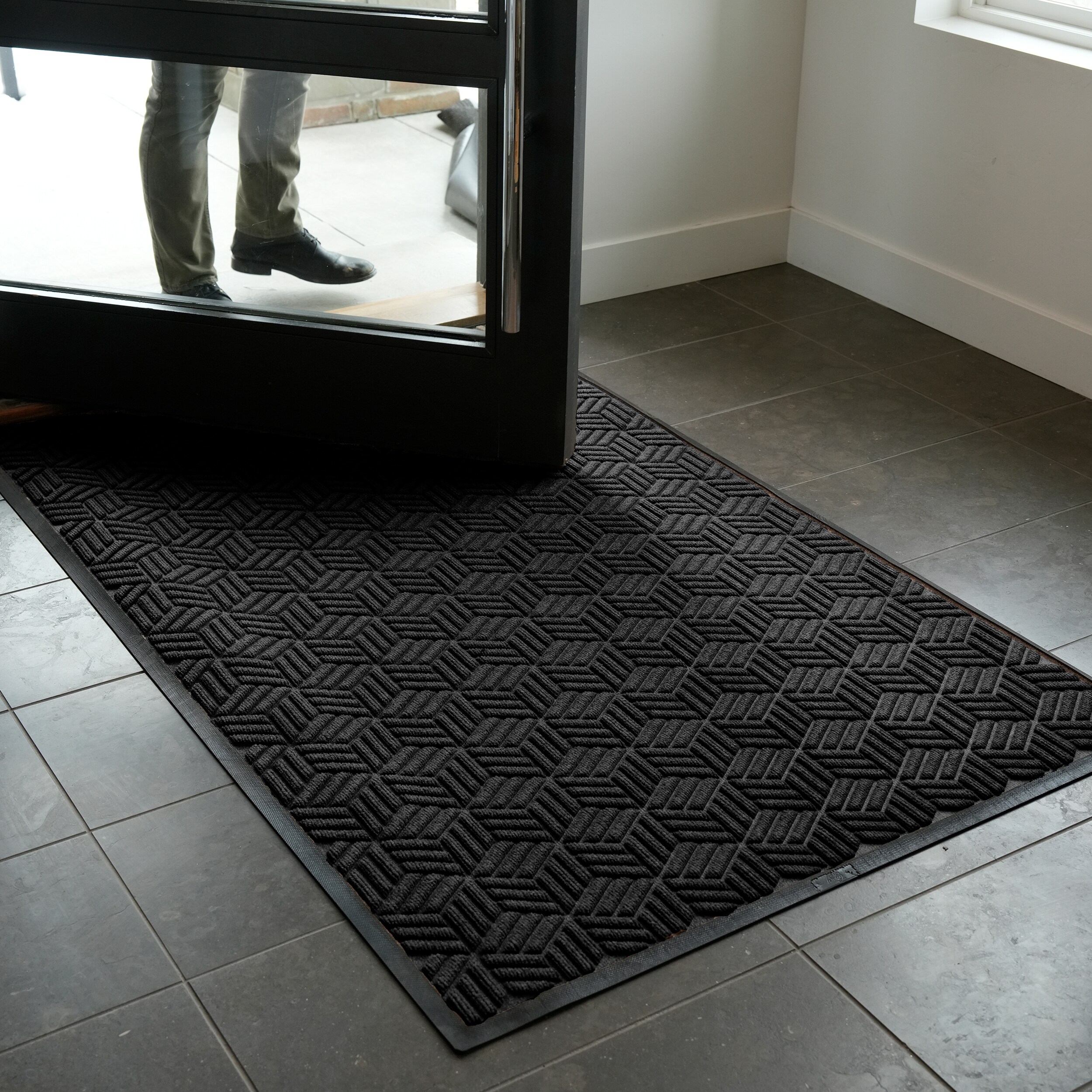 Project Source 4-ft x 6-ft Black Rectangular Indoor Utility Mat in