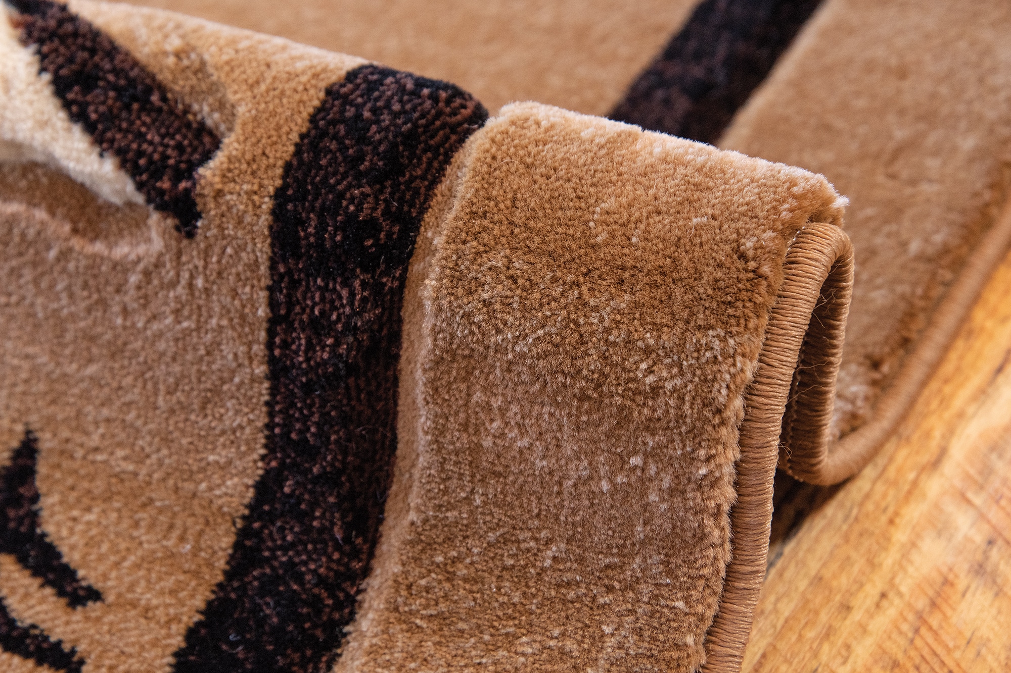 United Weavers Of America 2055 41226 69 rugs - View #5