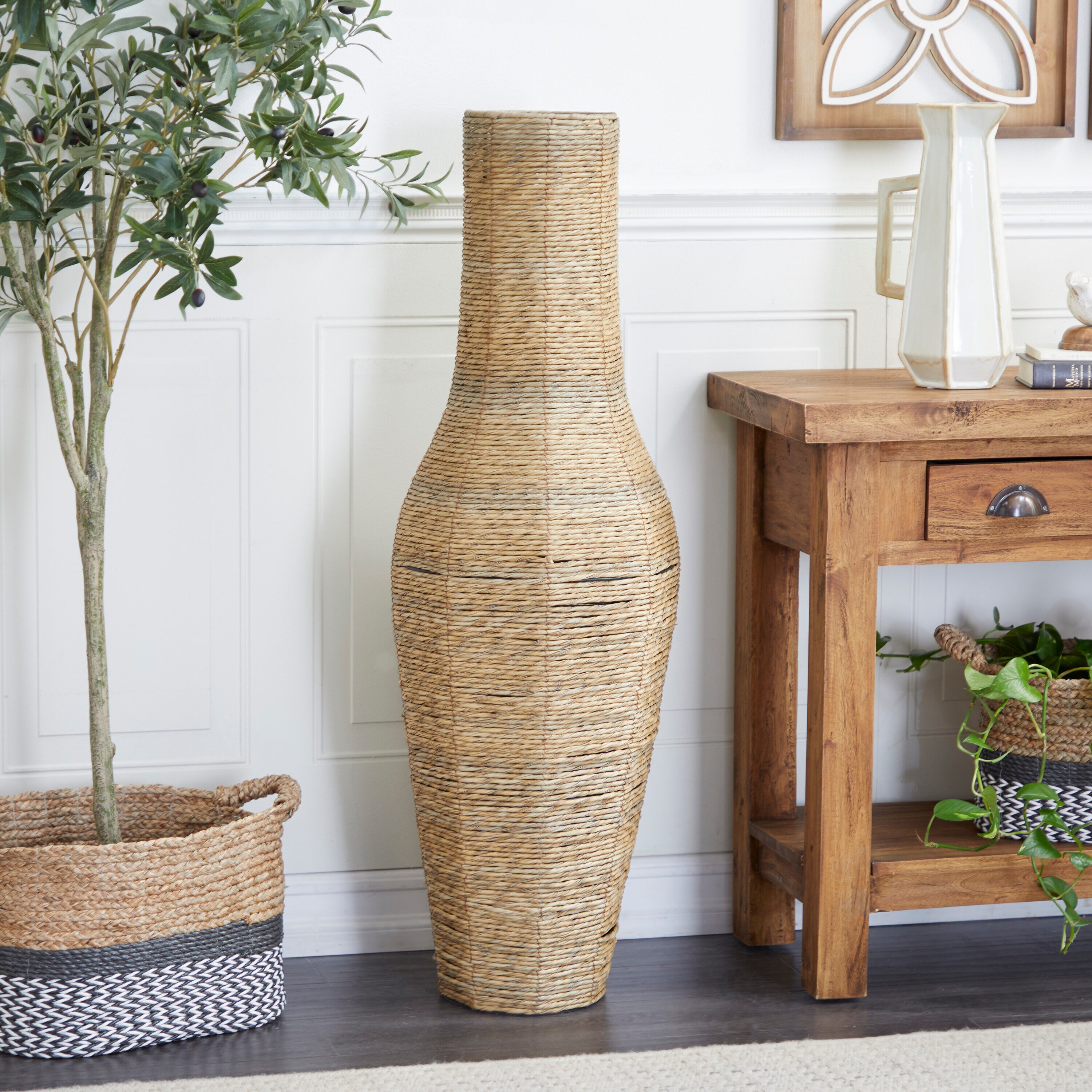 Grayson Lane Brown Seagrass Coastal Vase in the Decorative Accessories ...