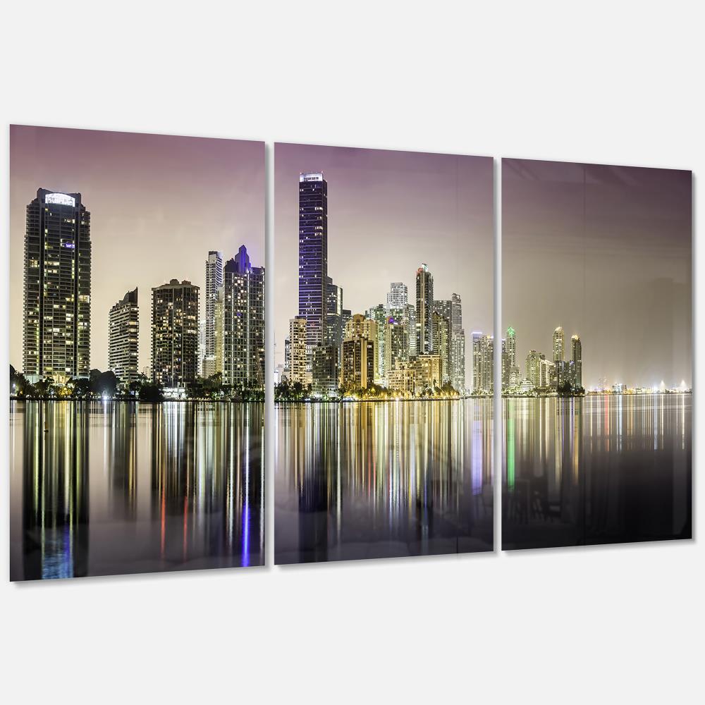 Designart 28-in H x 36-in W Cityscape Metal Print at Lowes.com