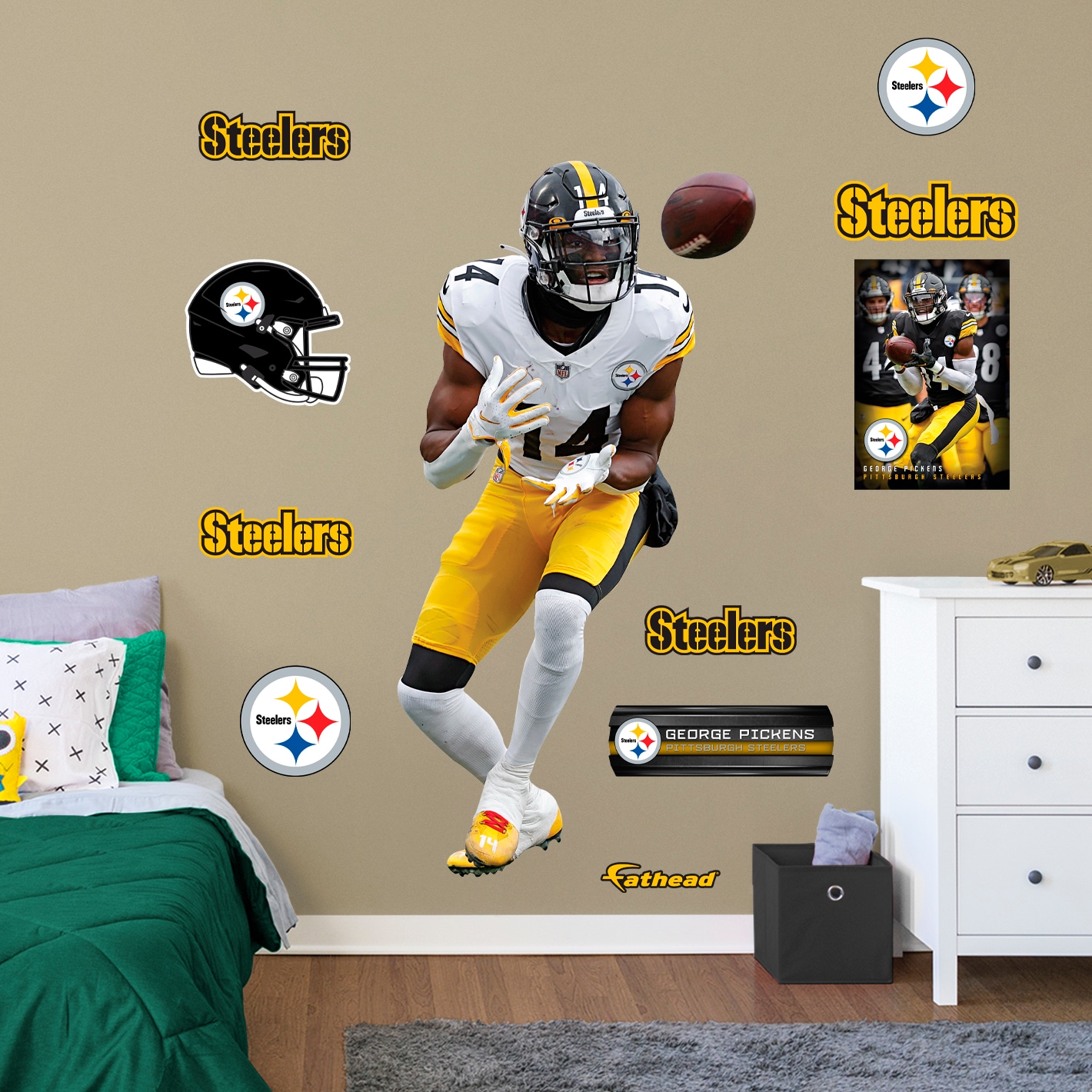 Fathead 1900-03662-001 32-Inches W x 50-Inches H Self-adhesive Multiple colors/finishes Sports Wall Decal