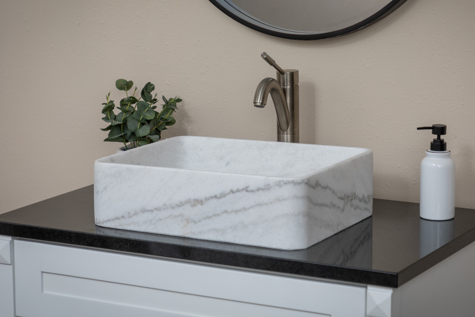 Guanxi White Marble Rectangular Vessel Bathroom Sink