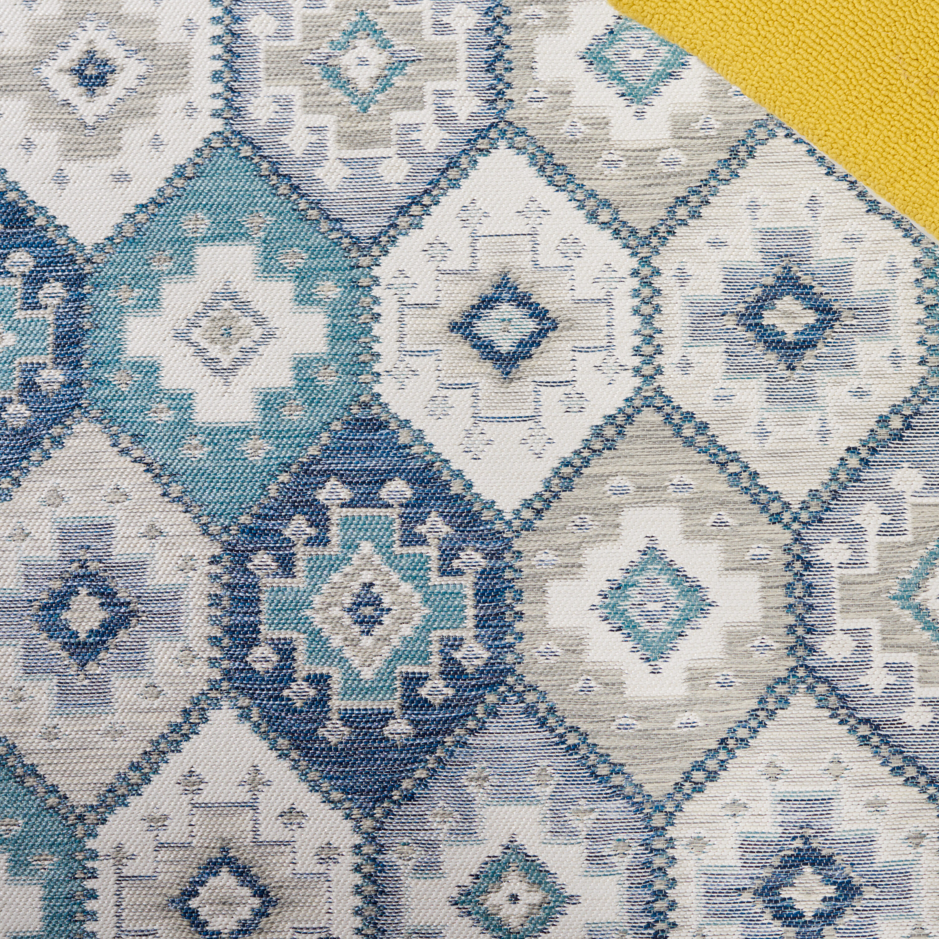 Safavieh SUN630F-5 rugs - View #4