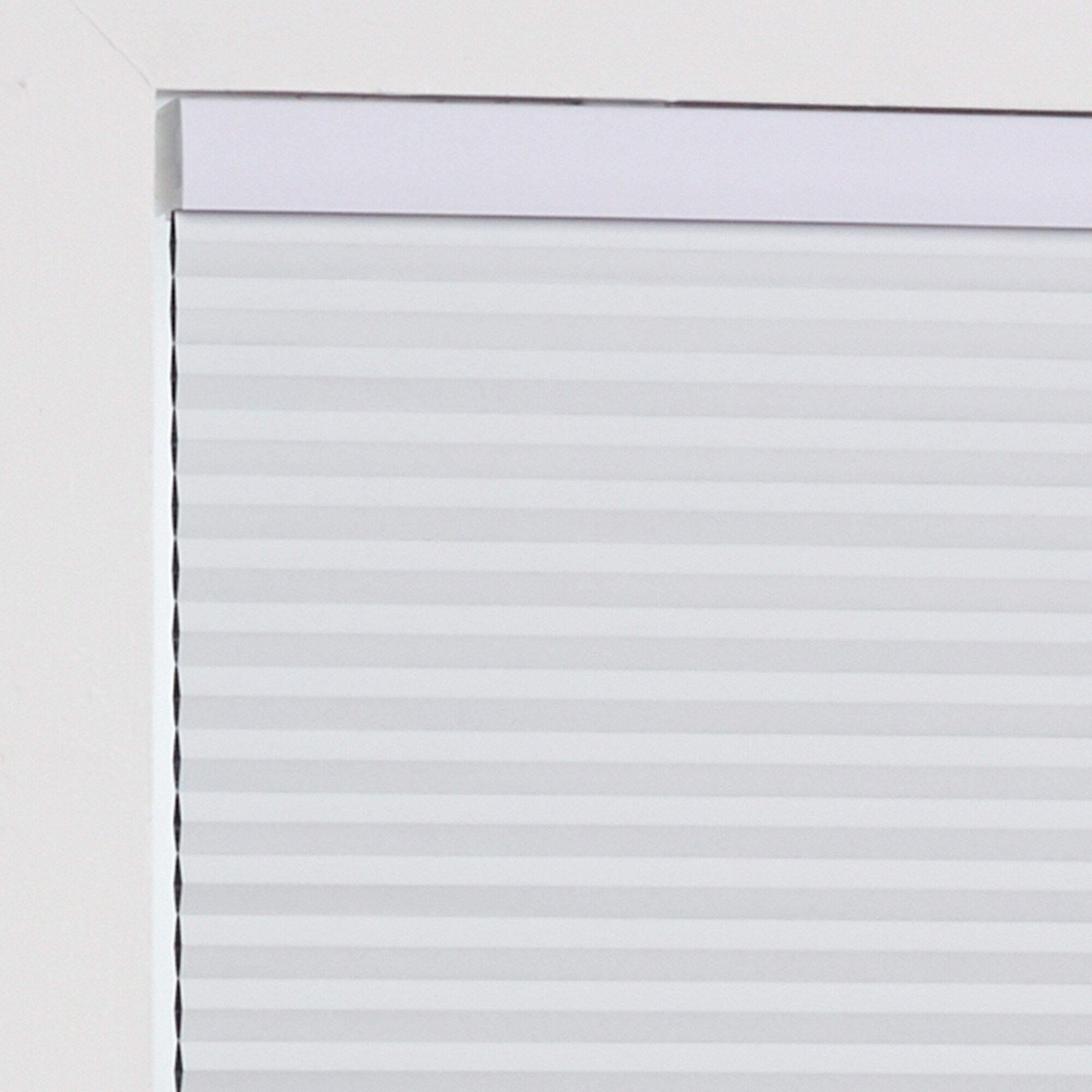 allen + roth 22.5-in x 64-in White Room Darkening Blackout Cordless Cellular shade Shade