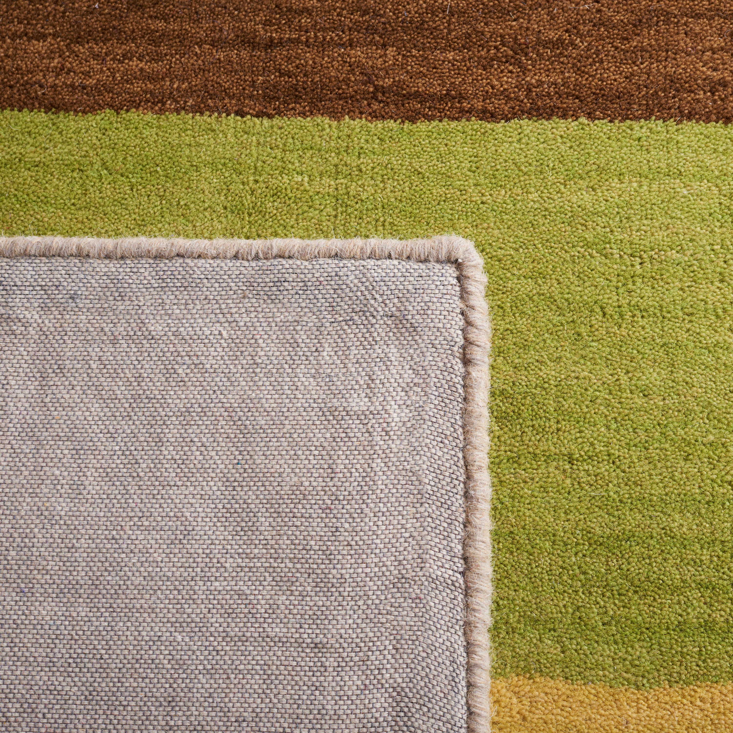 Safavieh HIM584A-6SQ rugs - View #5