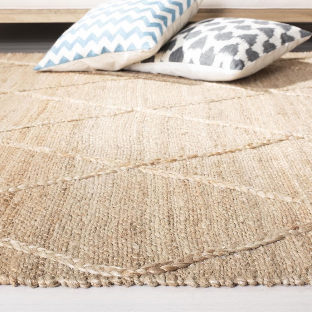Natural Jute 5' x 8' Handwoven Geometric Area Rug