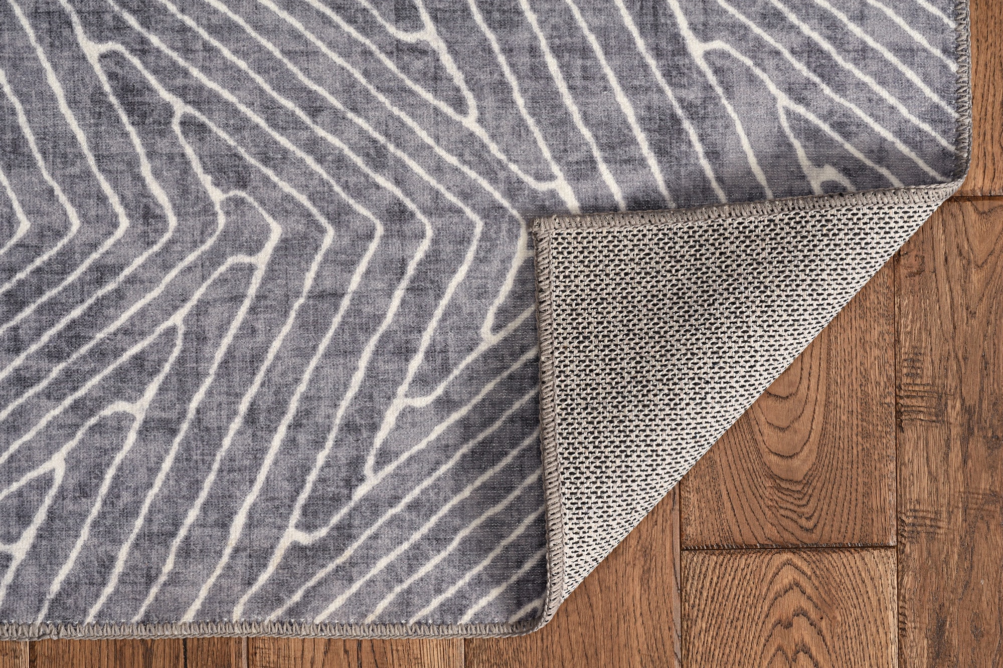 Linon RUGWR3635 rugs - View #3