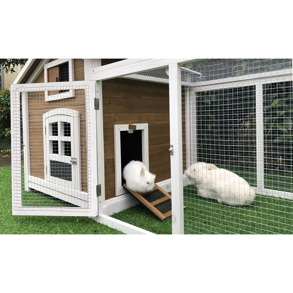 Hanover Brown/White Wood Chicken Coop with Removable Tray, Waterproof ...