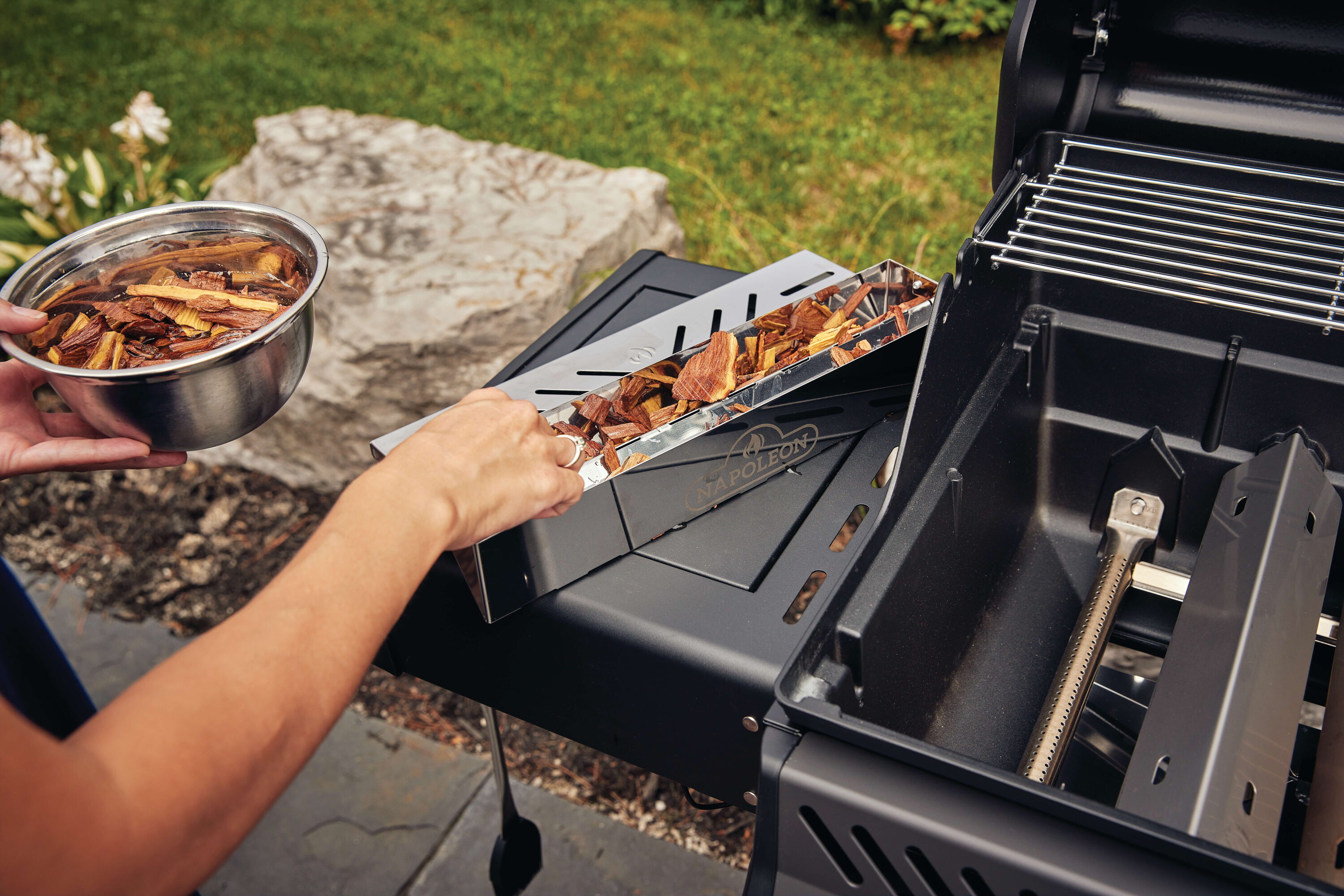 NAPOLEON RXT425SBNMK-1-A Gas-Grill - View #5