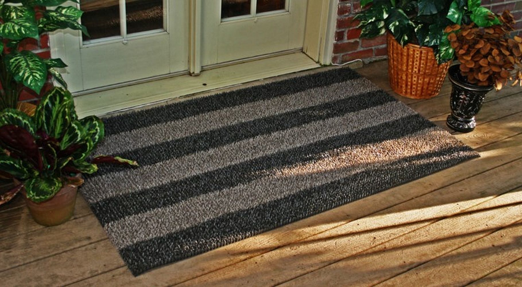 GrassWorx 2-ft x 3-ft Flint Rectangular Outdoor Door Mat in the Mats  department at